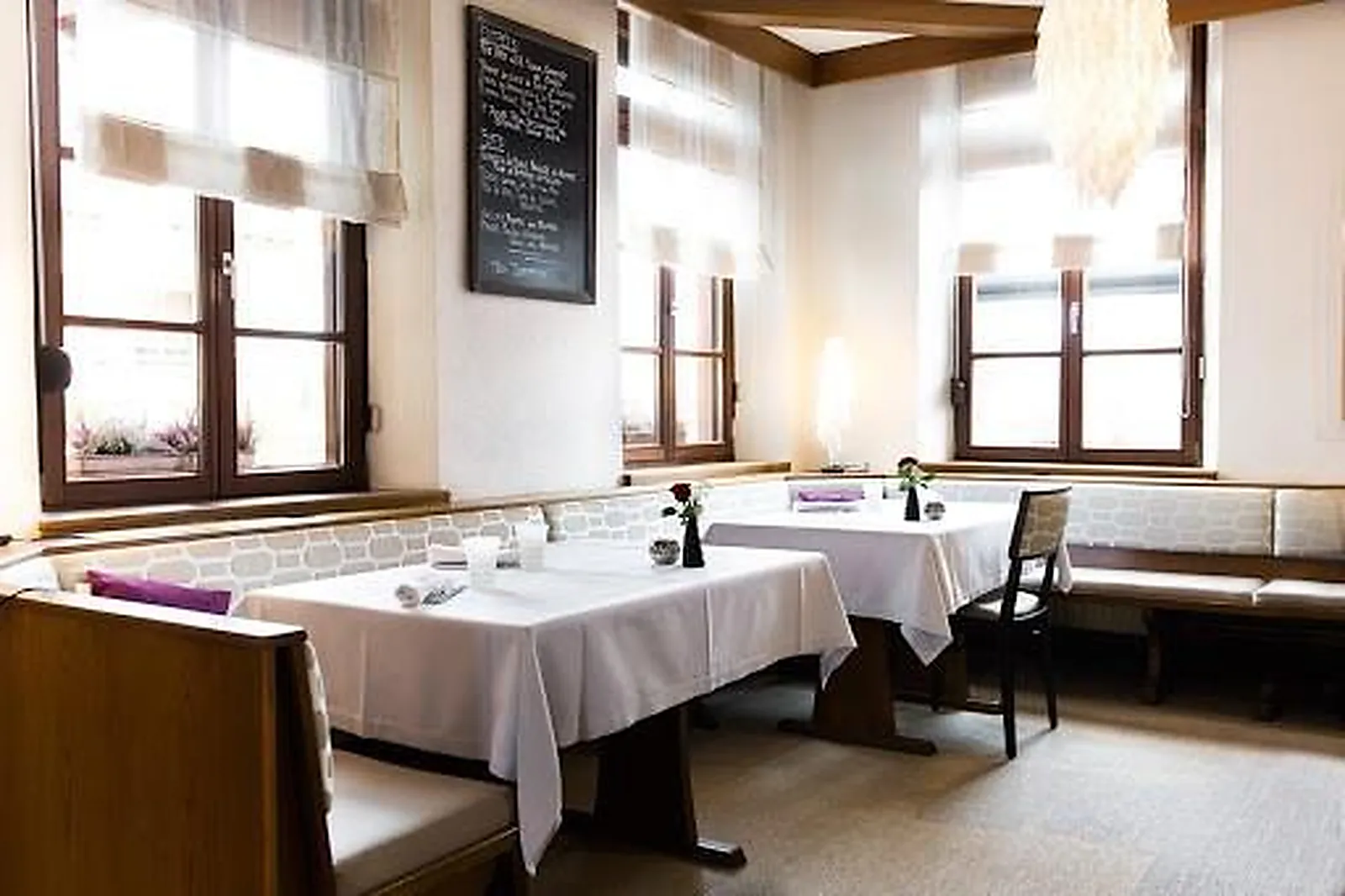 Cafés et Restaurants, RESTAURANTS - GAMBSHEIM (BAS-RHIN) : FLEUR DE SUREAU