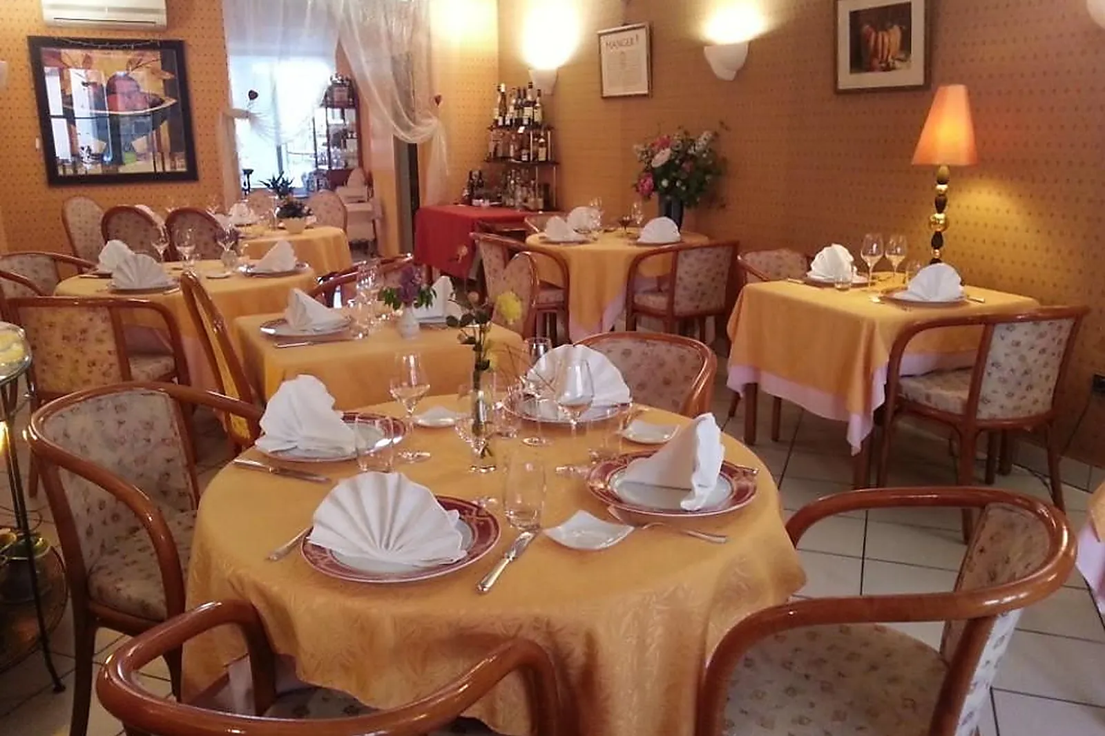 Cafés et Restaurants, RESTAURANTS - GAP (HAUTES-ALPES) : LE PASTURIER