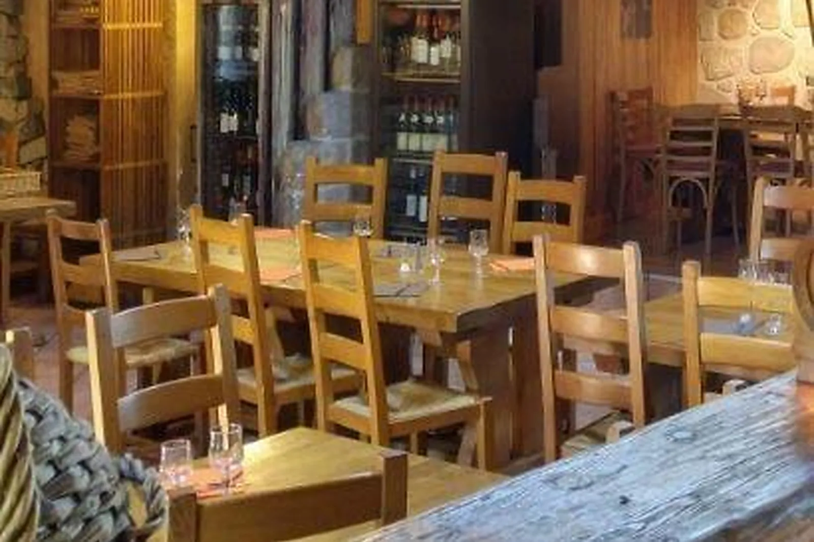 Cafés et Restaurants, RESTAURANTS - GAP (HAUTES-ALPES) : LE REFUGE
