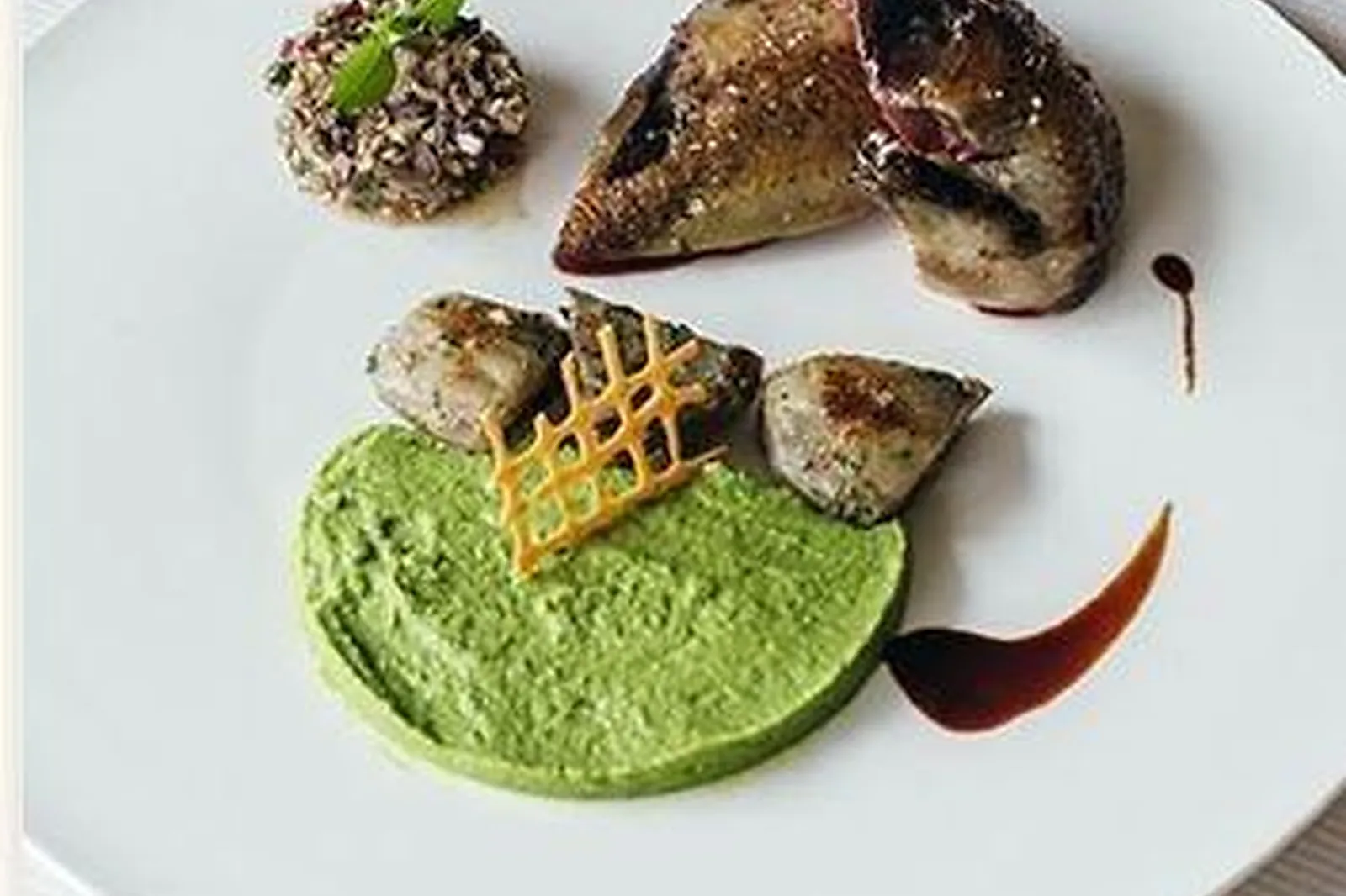 Cafés et Restaurants, RESTAURANTS - GAZERAN (YVELINES) : VILLA MARINETTE