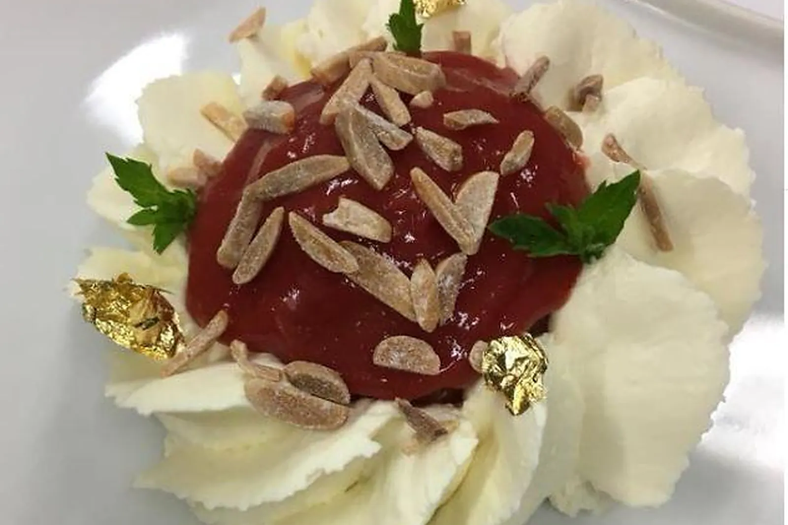 Cafés et Restaurants, RESTAURANTS - GRENOBLE (ISÈRE) : LL&RSQUO;ESCALIER