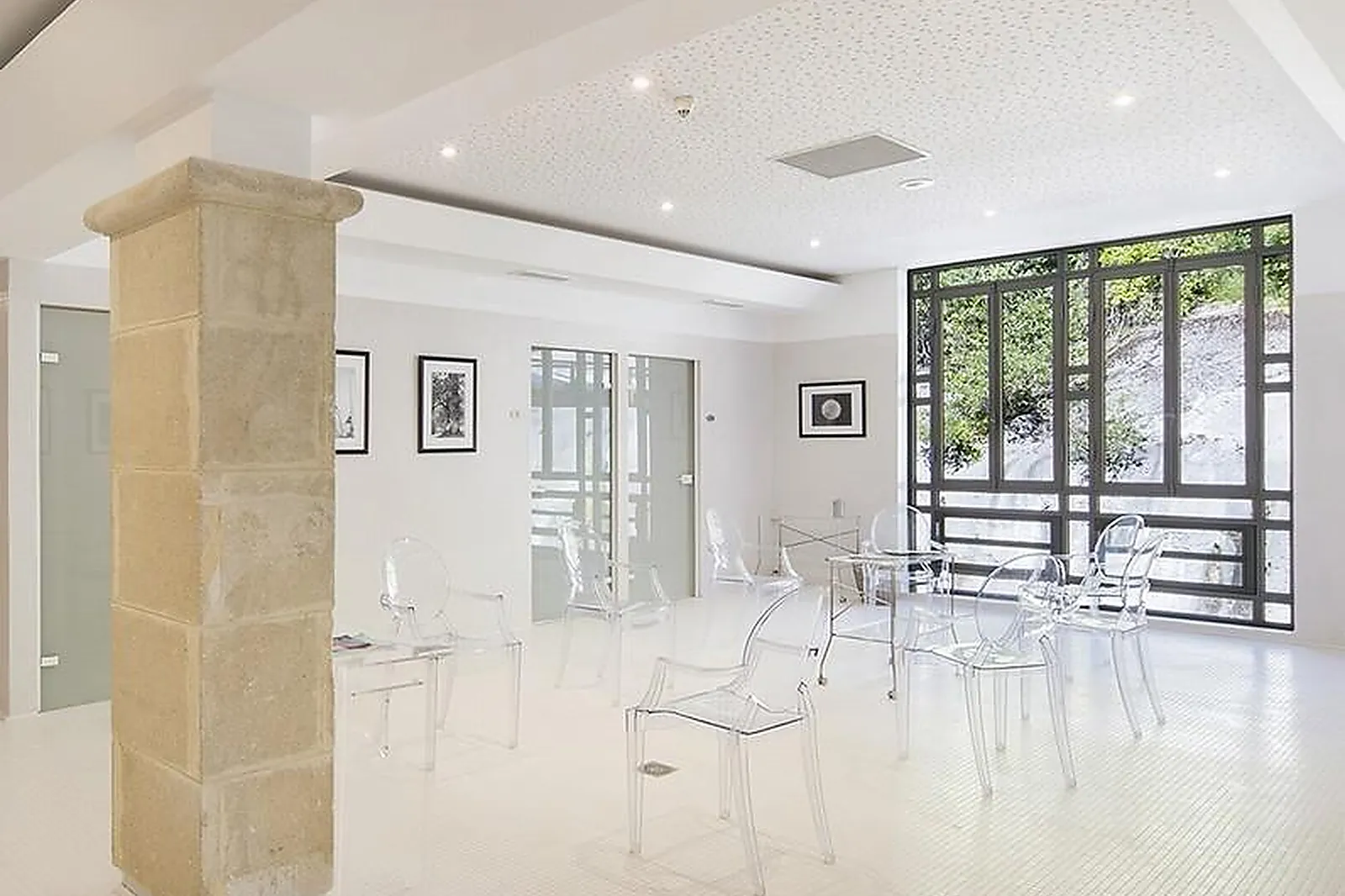 Cafés et Restaurants, RESTAURANTS - GRÉOUX-LES-BAINS (ALPES-DE-HAUTE-PROVENCE) : LE MAS DE LA CRÉMAILLÈRE