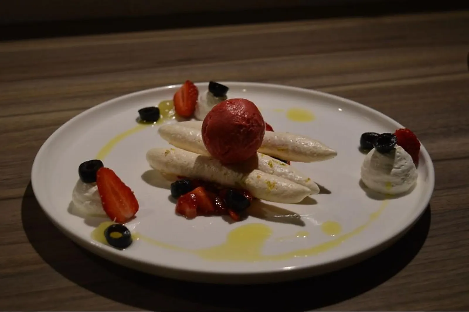 Cafés et Restaurants, RESTAURANTS - GRUISSAN (AUDE) : AUX DEUX OLIVIERS