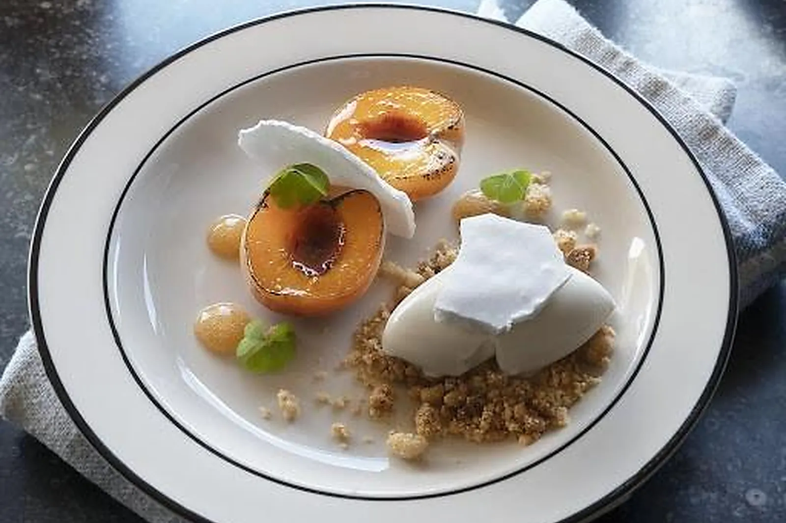 Cafés et Restaurants, RESTAURANTS - GYE-SUR-SEINE (AUBE) : LE GARDE CHAMPÊTRE