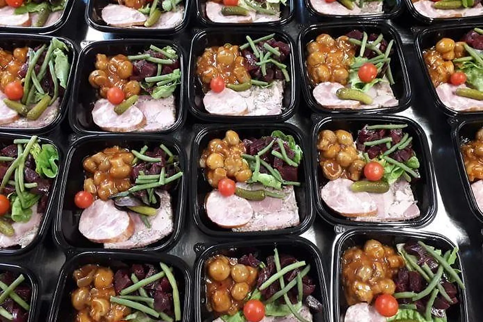 Cafés et Restaurants, RESTAURANTS - HÉNON (CÔTES-DL&RSQUO;ARMOR) : RESTAURANT LE BON ACCUEIL