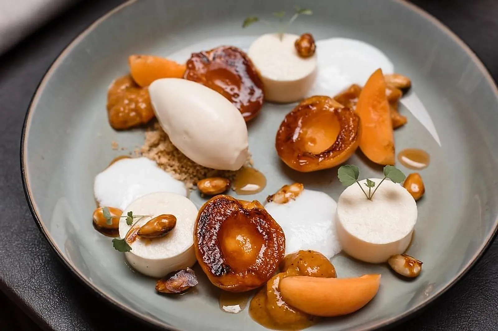 Cafés et Restaurants, RESTAURANTS - HONFLEUR (CALVADOS) : LE BRÉARD