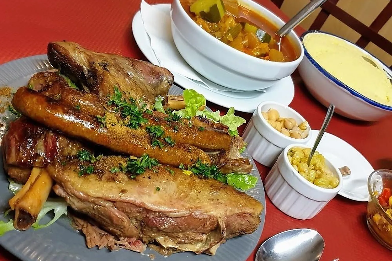 Cafés et Restaurants, RESTAURANTS - LAMORLAYE (OISE) : LE BERBÈRE