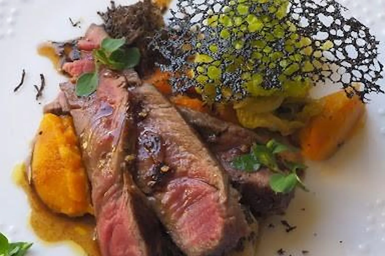 Cafés et Restaurants, RESTAURANTS - LASTOURS (AUDE) : LE PUITS DU TRÉSOR