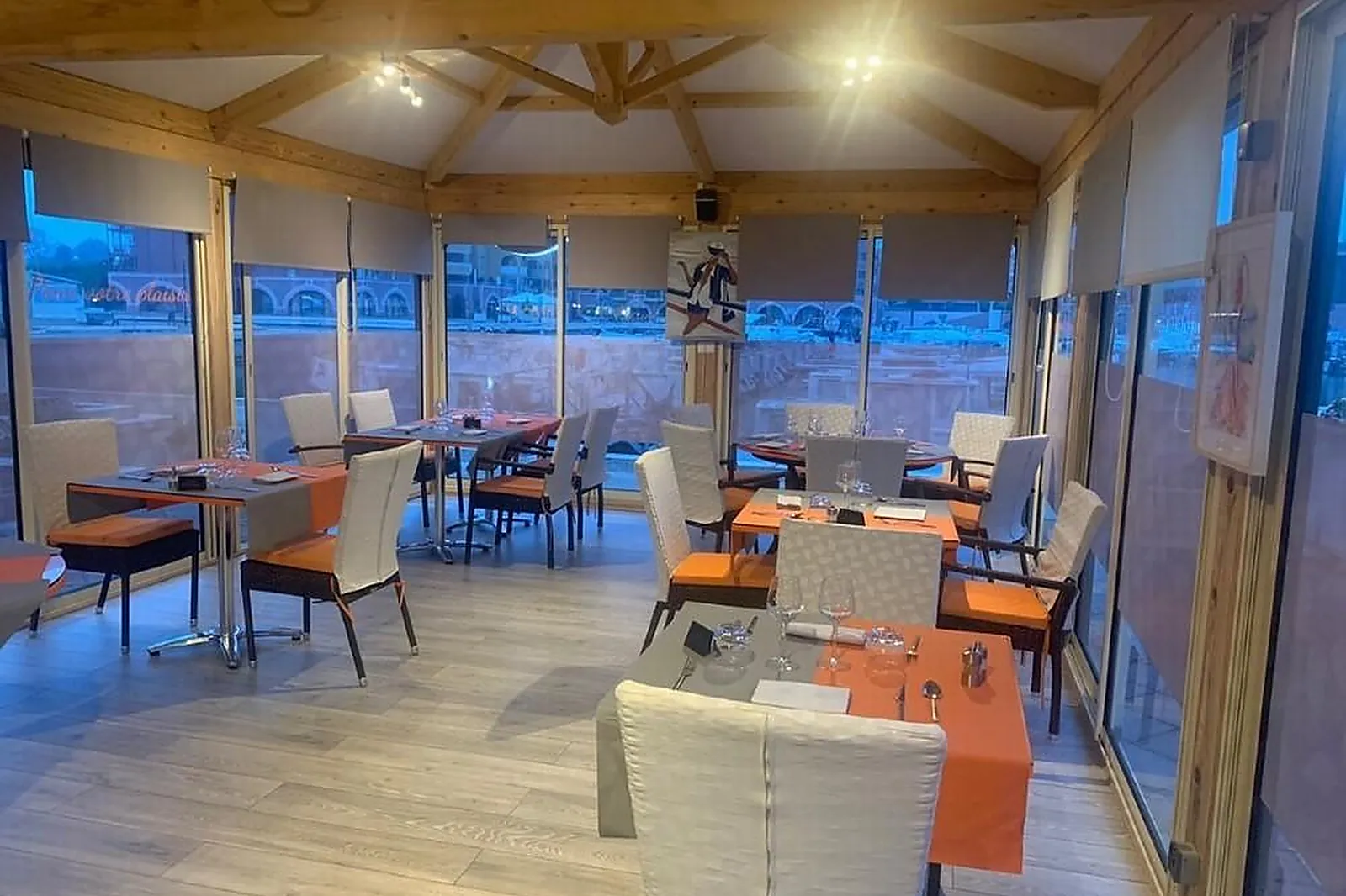 Cafés et Restaurants, RESTAURANTS - LATTES (HÉRAULT) : RENALDO