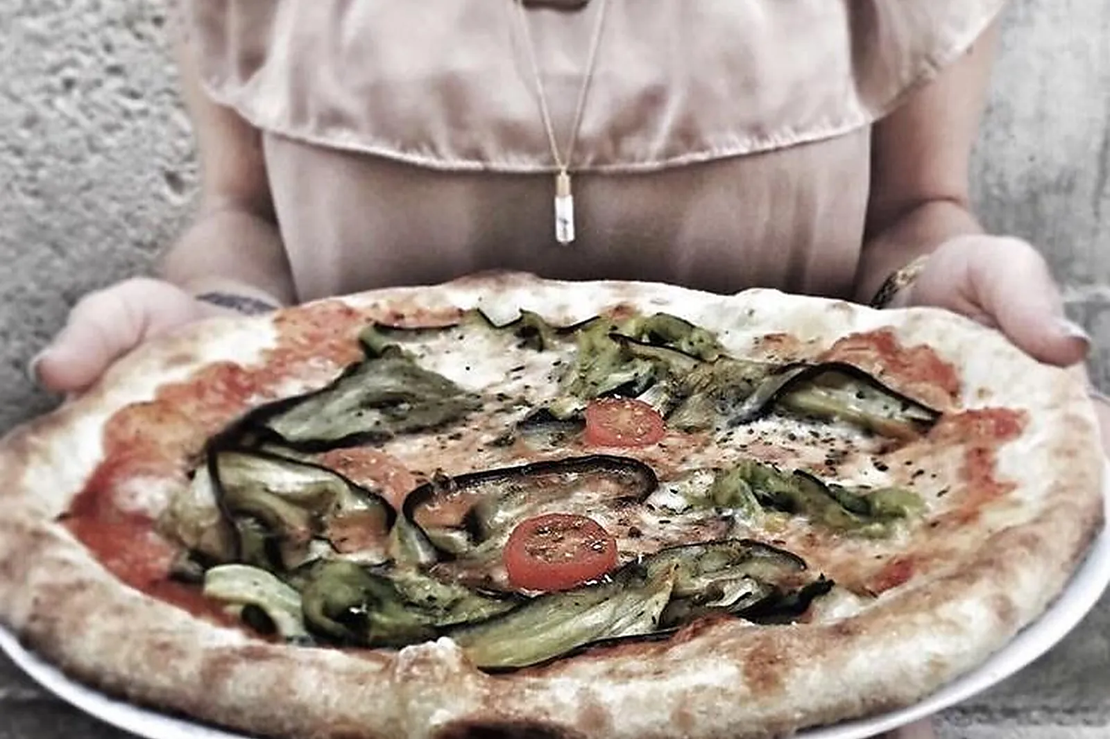 Cafés et Restaurants, RESTAURANTS - LA BAULE (LOIRE-ATLANTIQUE) : RESTAURANT MONICA - LE CLAN DES MAMMA LA BAULE