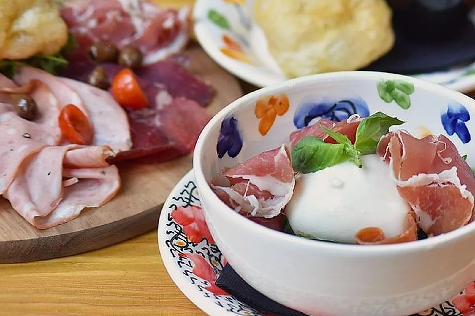 Cafés et Restaurants, RESTAURANTS - LA BAULE (LOIRE-ATLANTIQUE) : RESTAURANT MONICA - LE CLAN DES MAMMA LA BAULE