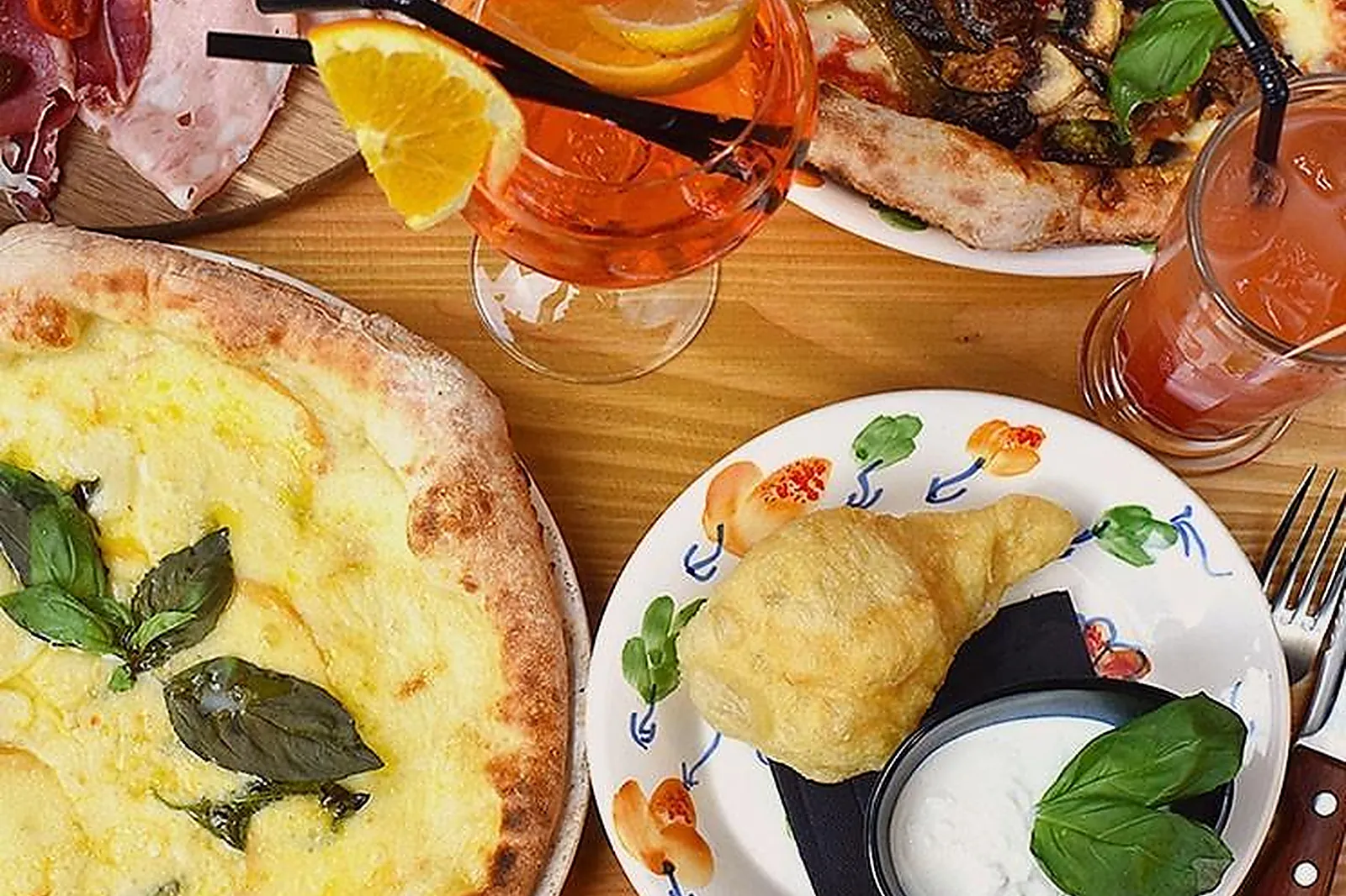 Cafés et Restaurants, RESTAURANTS - LA BAULE (LOIRE-ATLANTIQUE) : RESTAURANT MONICA - LE CLAN DES MAMMA LA BAULE