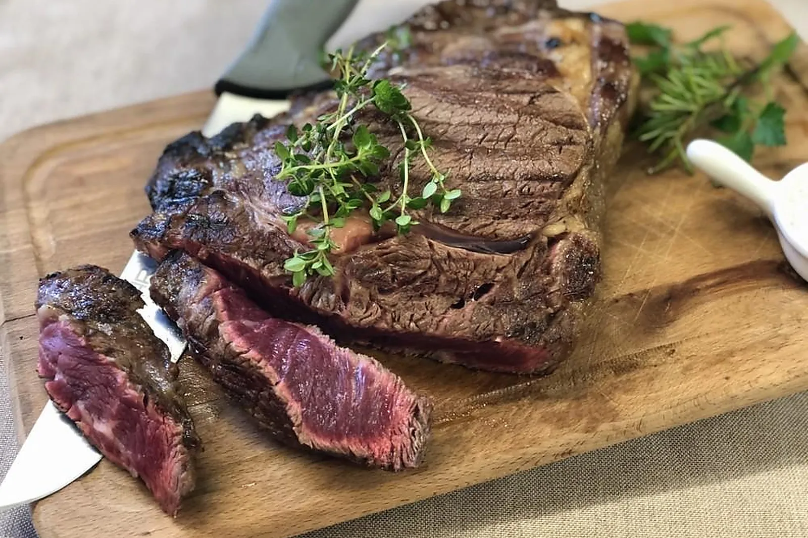 Cafés et Restaurants, RESTAURANTS - LA BOUILLADISSE (BOUCHES-DU-RHÔNE) : RESTAURANT LA FENIÈRE