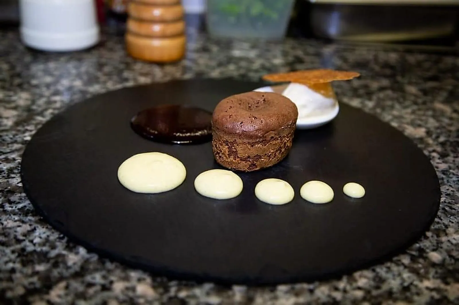 Cafés et Restaurants, RESTAURANTS - LA FRESNAIS (ILLE-ET-VILAINE) : LA TABLE DU MARAIS