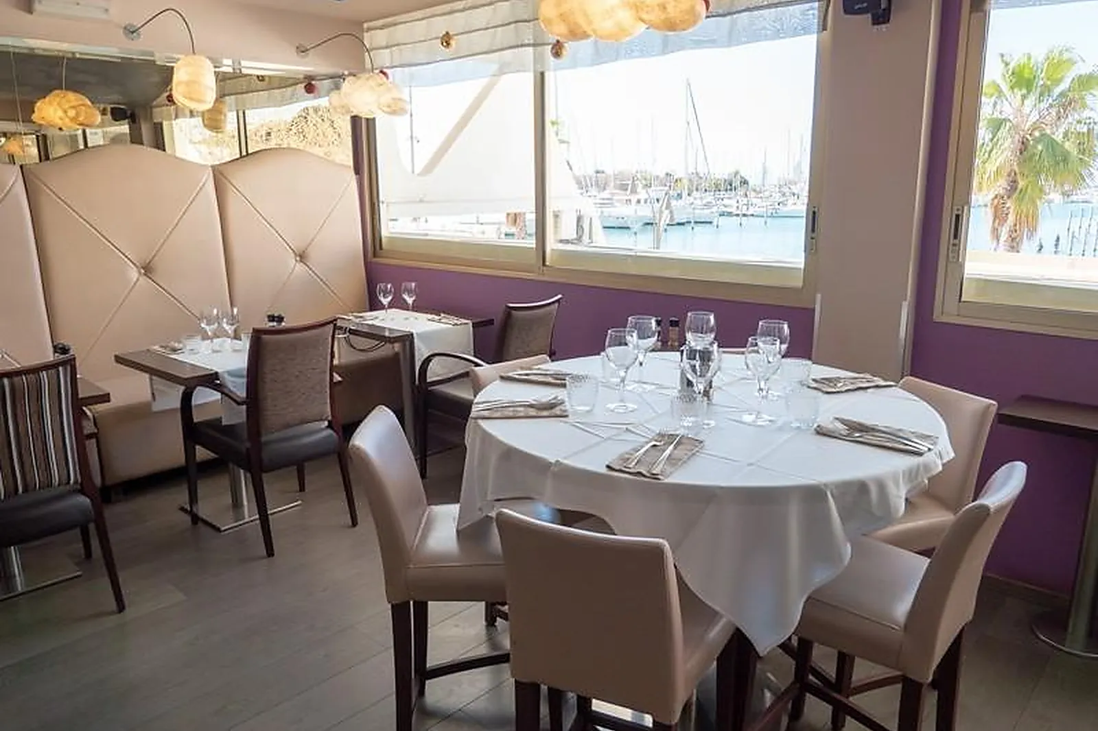 Cafés et Restaurants, RESTAURANTS - LA GRANDE MOTTE (HÉRAULT) : LL&RSQUO;OMBRINE