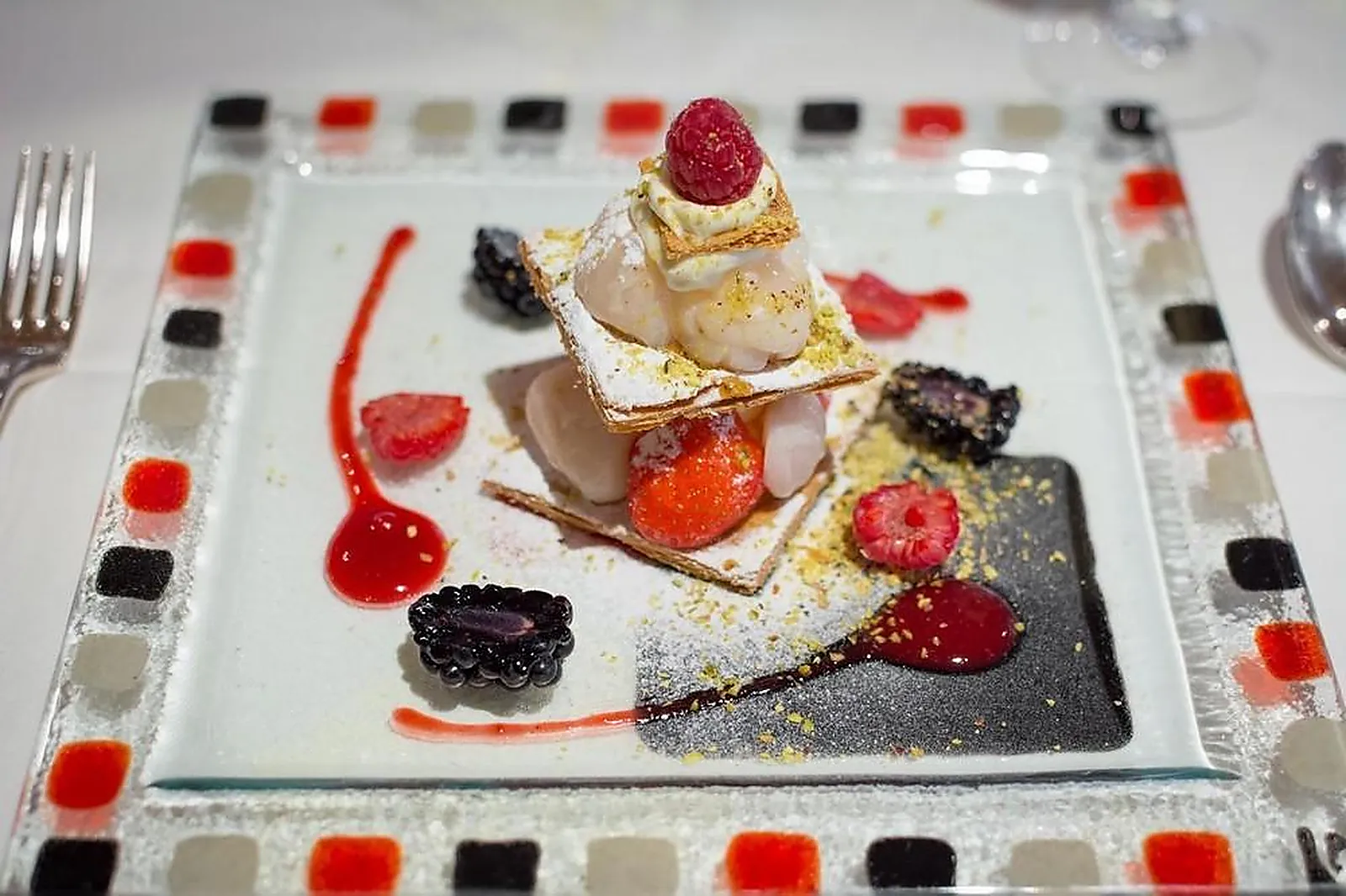 Cafés et Restaurants, RESTAURANTS - LA QUEUE-EN-BRIE (VAL-DE-MARNE) : AUBERGE DU PETIT CAPORAL