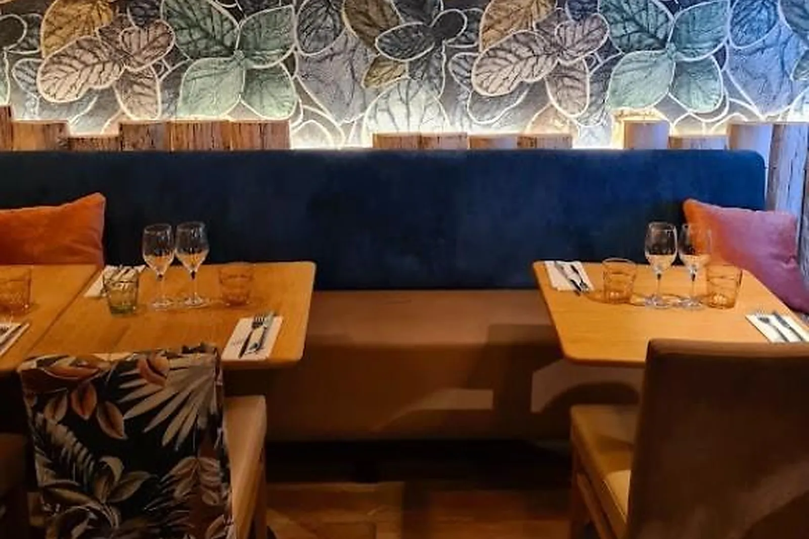 Cafés et Restaurants, RESTAURANTS - LA ROCHELLE (CHARENTE-MARITIME) : ISÉO LA ROCHELLE