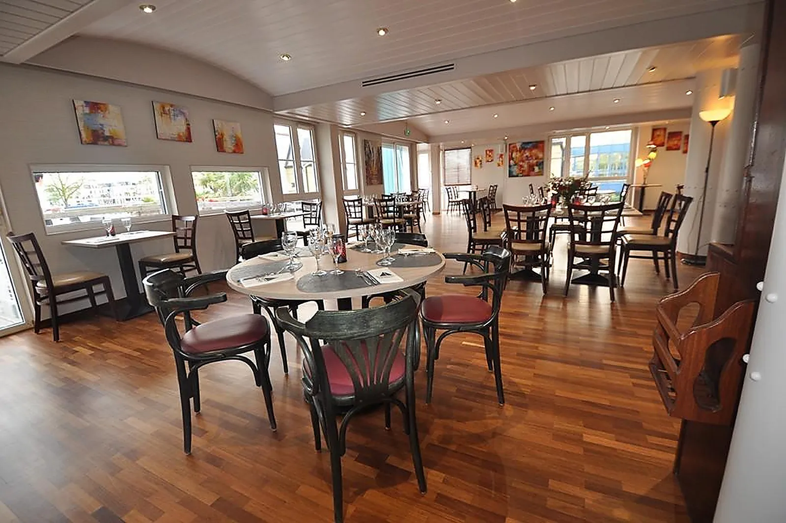 Cafés et Restaurants, RESTAURANTS - LA ROCHELLE (CHARENTE-MARITIME) : LE GABURON