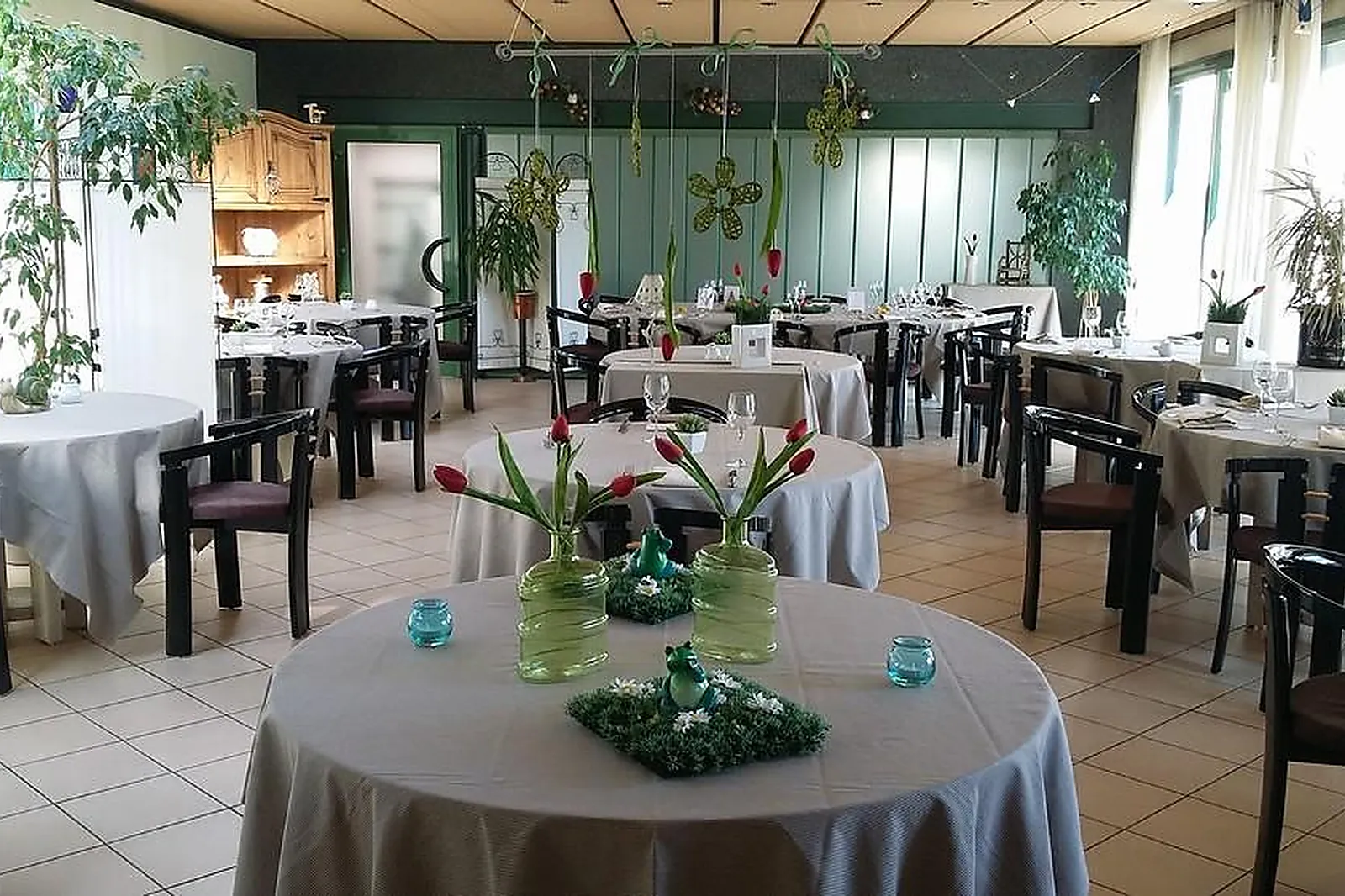 Cafés et Restaurants, RESTAURANTS - LA-ROCHE-SUR-FORON (HAUTE-SAVOIE) : RESTAURANT LA RENAISSANCE