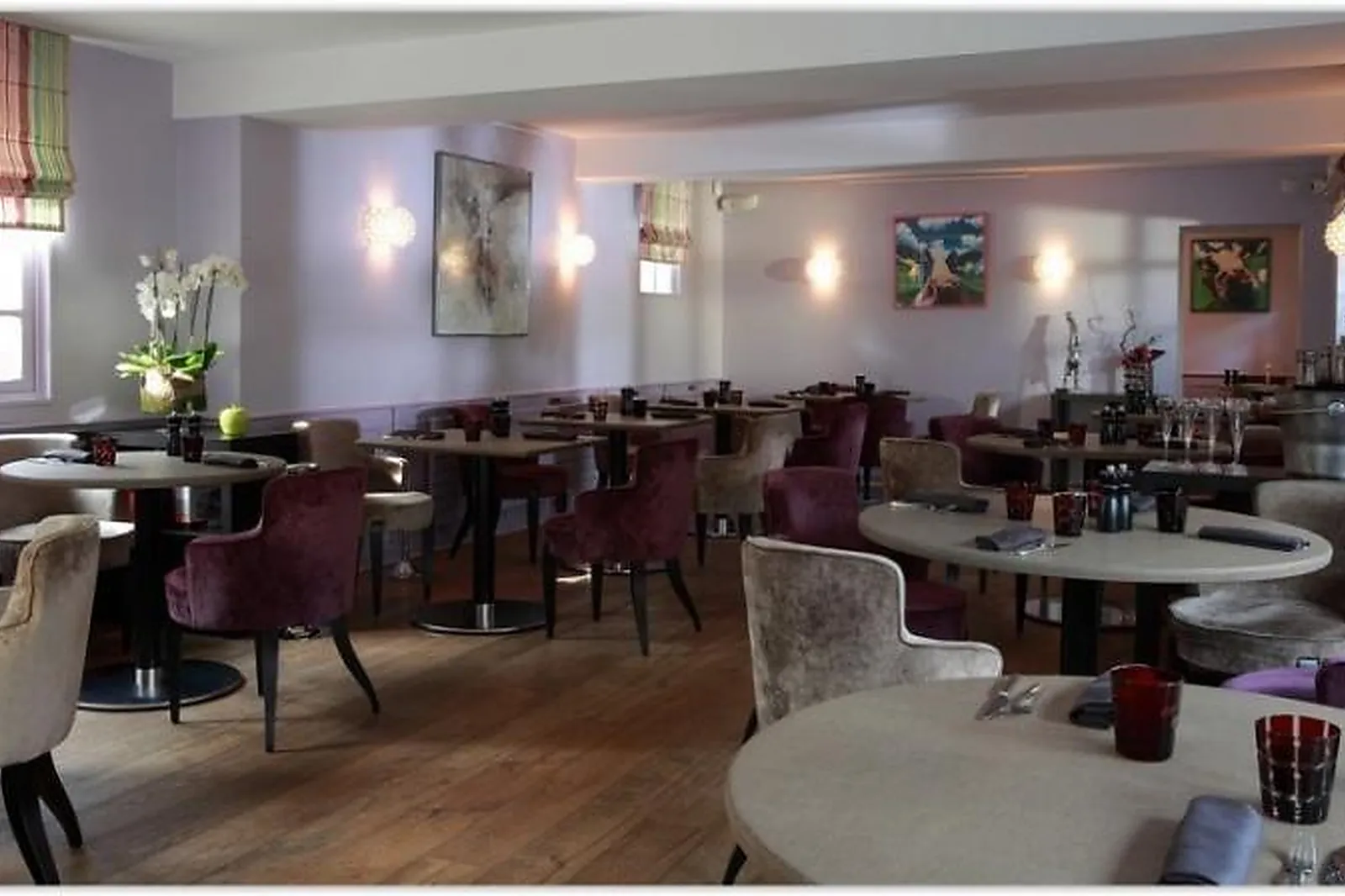 Cafés et Restaurants, RESTAURANTS - LES DAMPS (EURE) : AUBERGE DE LA POMME