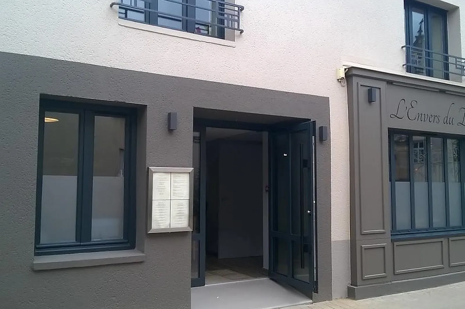 Cafés et Restaurants, RESTAURANTS - LES HERBIERS (VENDÉE) : LL&RSQUO;ENVERS DU DÉCOR