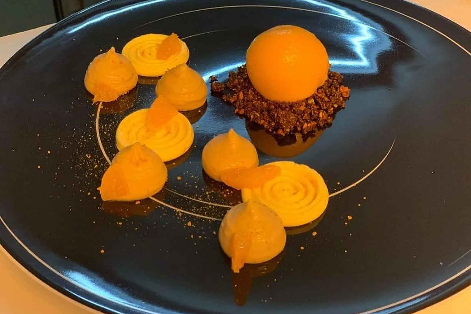 Cafés et Restaurants, RESTAURANTS - LEVALLOIS-PERRET (HAUTS-DE-SEINE) : INSTINCT