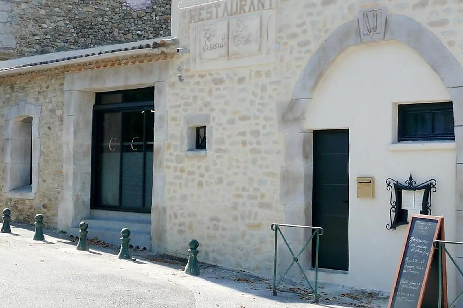 Cafés et Restaurants, RESTAURANTS - LEZAN (GARD) : LES SECRETS DE CÉLINE