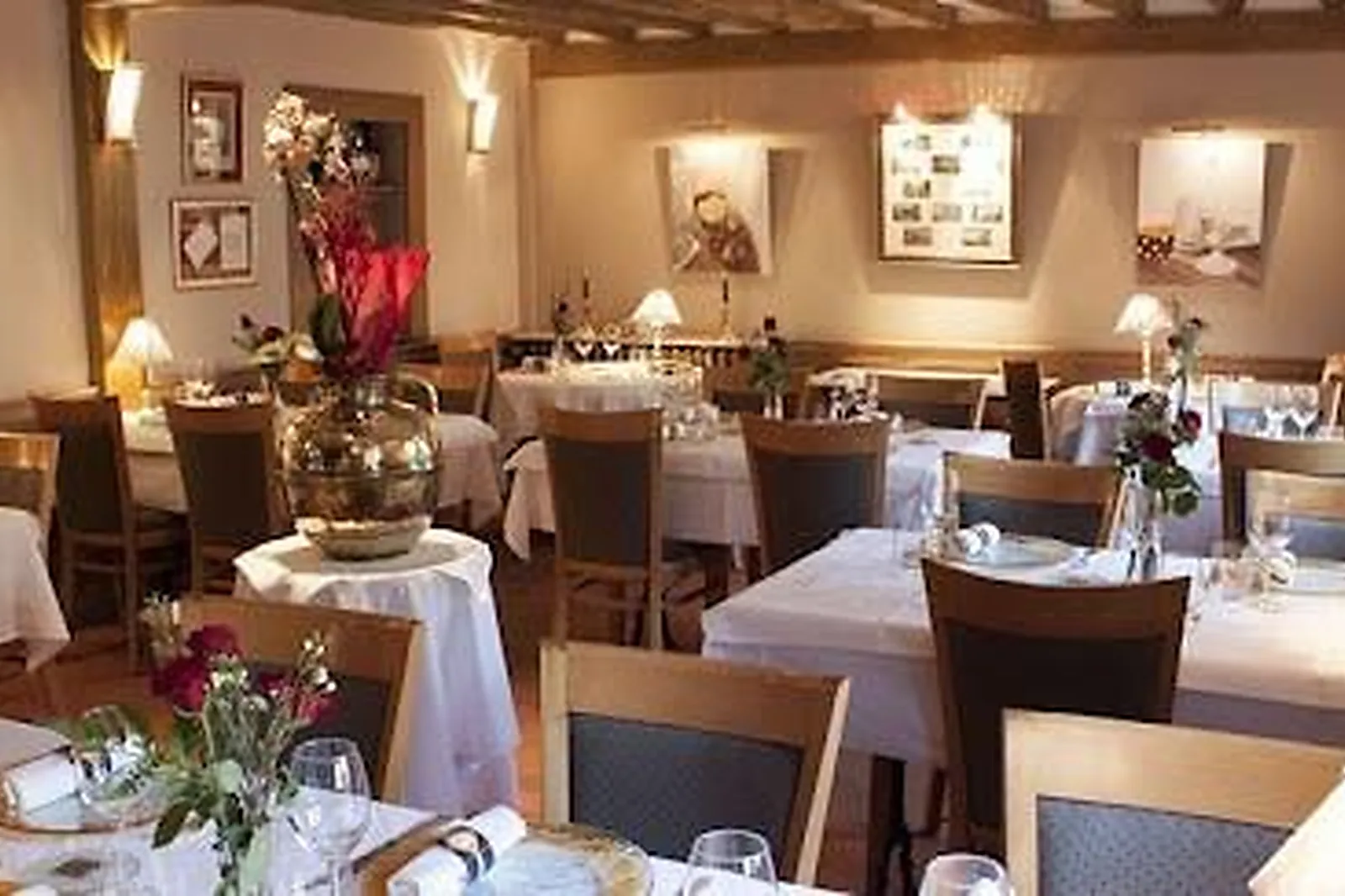 Cafés et Restaurants, RESTAURANTS - LE BREUIL-EN-AUGE (CALVADOS) : AUBERGE DU DAUPHIN