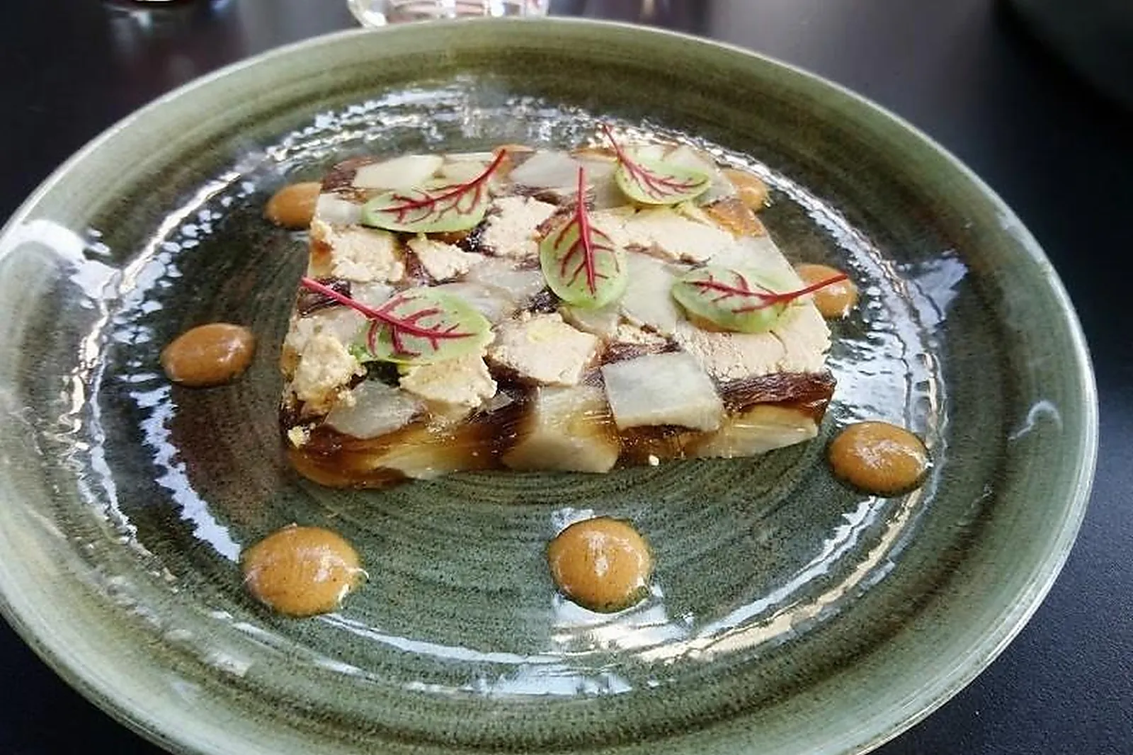 Cafés et Restaurants, RESTAURANTS - LE MÉE-SUR-SEINE (SEINE-ET-MARNE) : LE BISTRO DE LA GRANDE MAISON