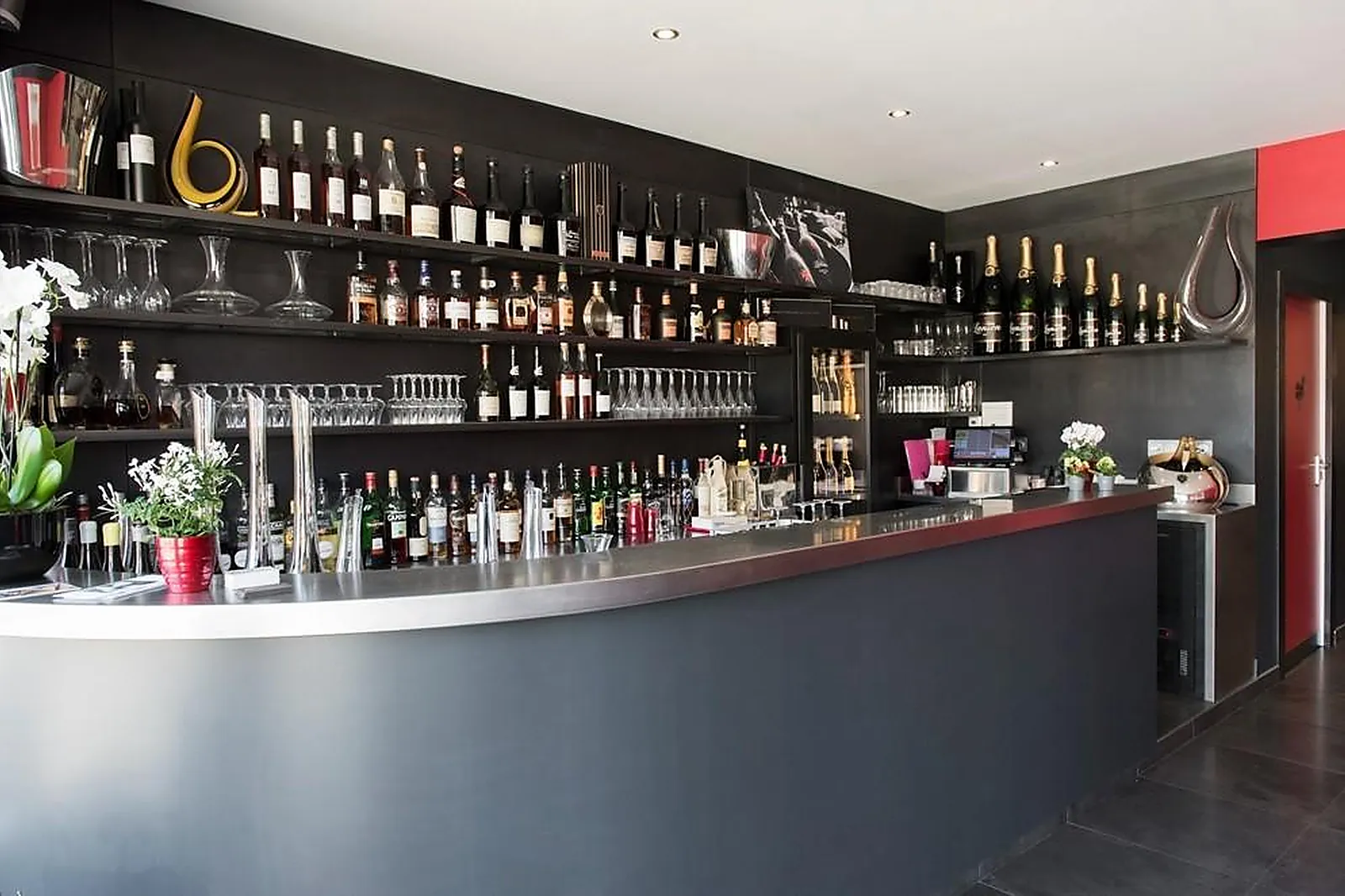 Cafés et Restaurants, RESTAURANTS - LE PORT-MARLY (YVELINES) : LL&RSQUO;EPICURIEN