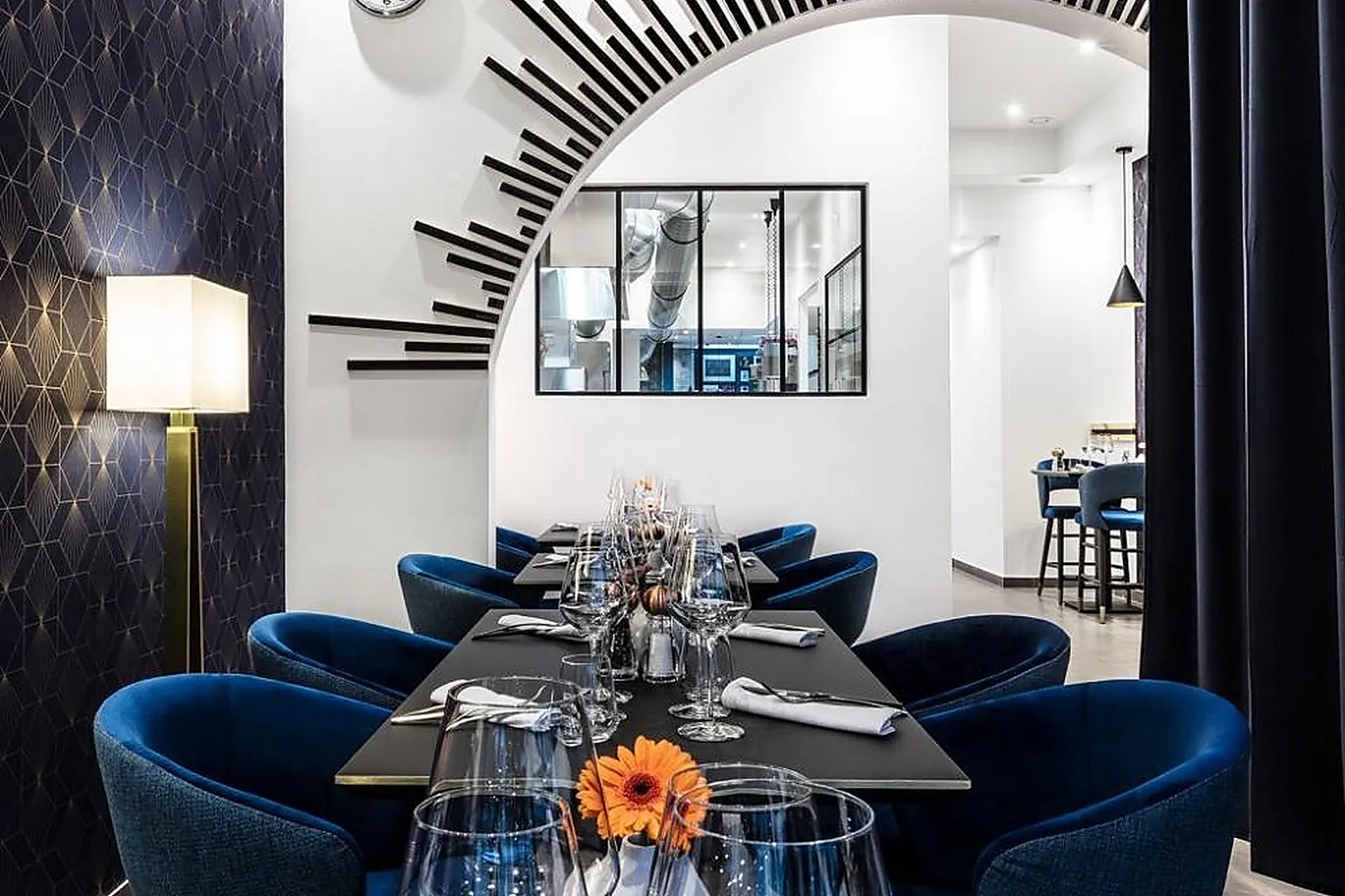 Cafés et Restaurants, RESTAURANTS - LILLE (NORD) : AROME BASE