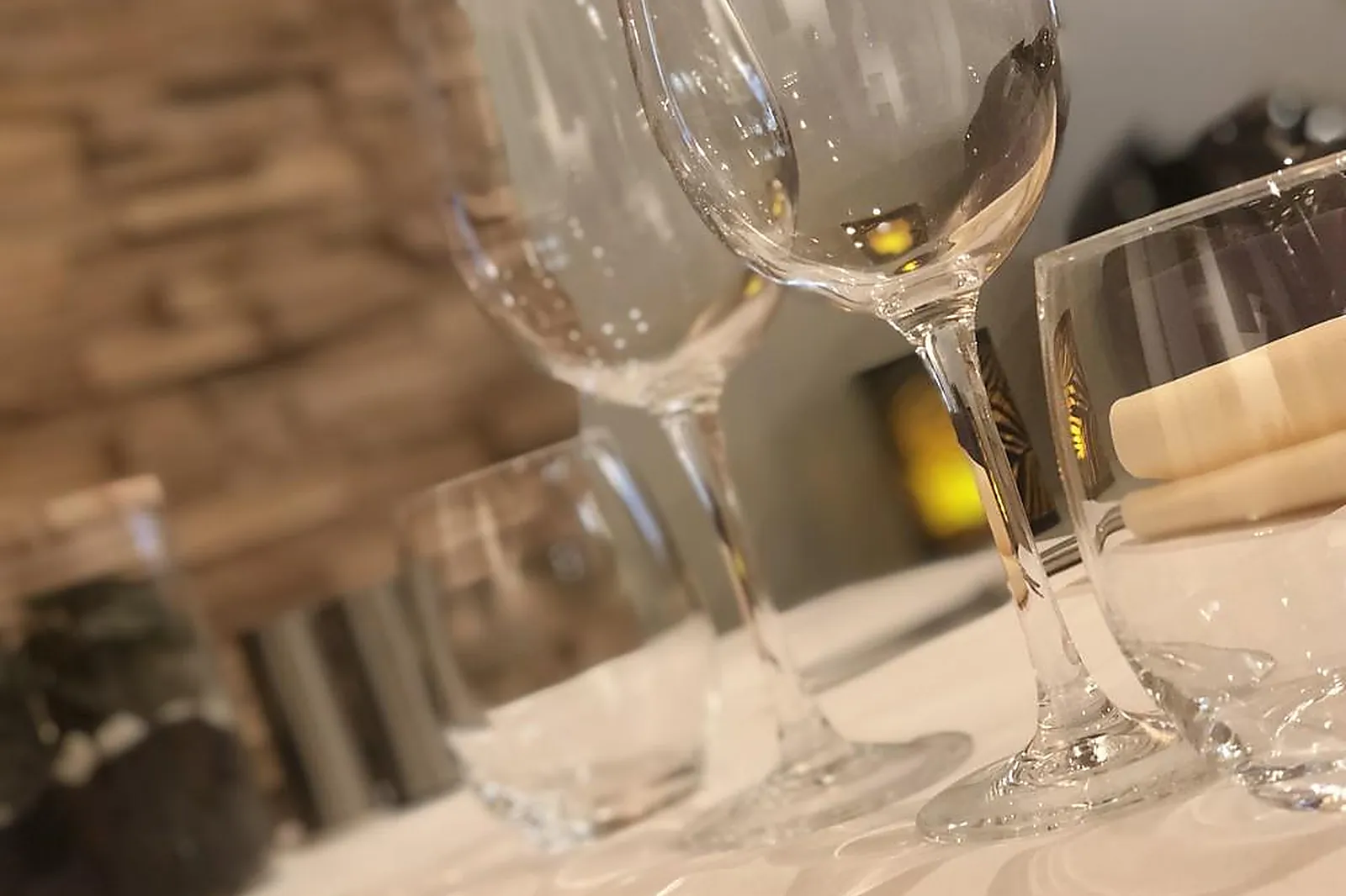 Cafés et Restaurants, RESTAURANTS - LILLE (NORD) : NL&RSQUO;AUTRE MONDE