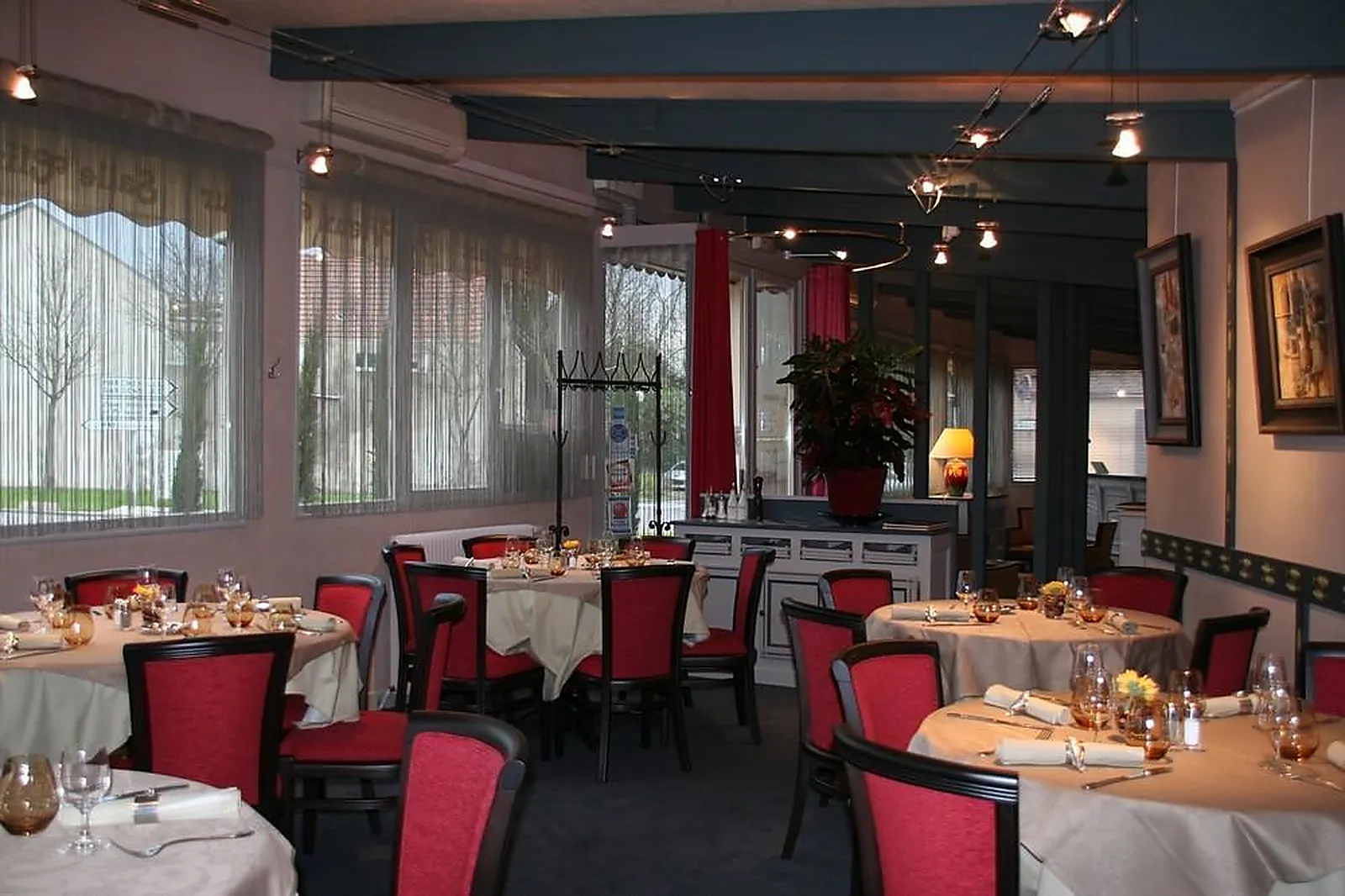 Cafés et Restaurants, RESTAURANTS - LIMAY (YVELINES) : AU VIEUX PÊCHEUR