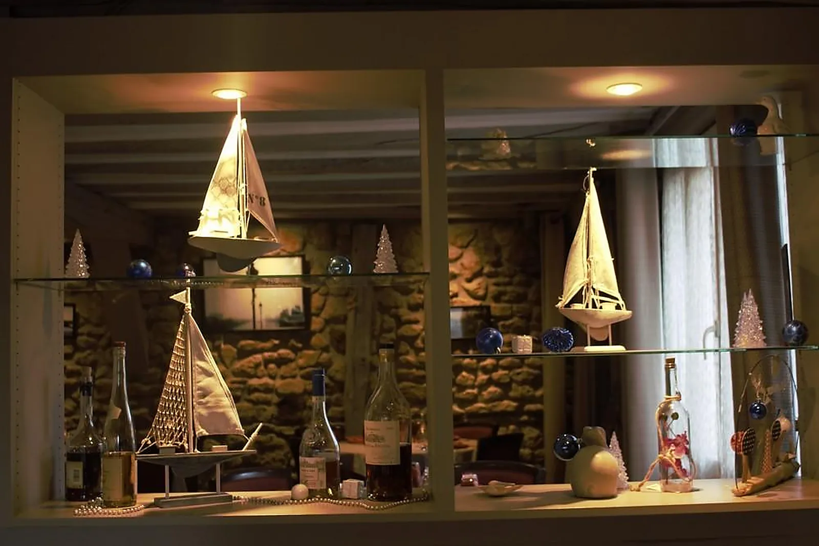 Cafés et Restaurants, RESTAURANTS - LIMAY (YVELINES) : AU VIEUX PÊCHEUR