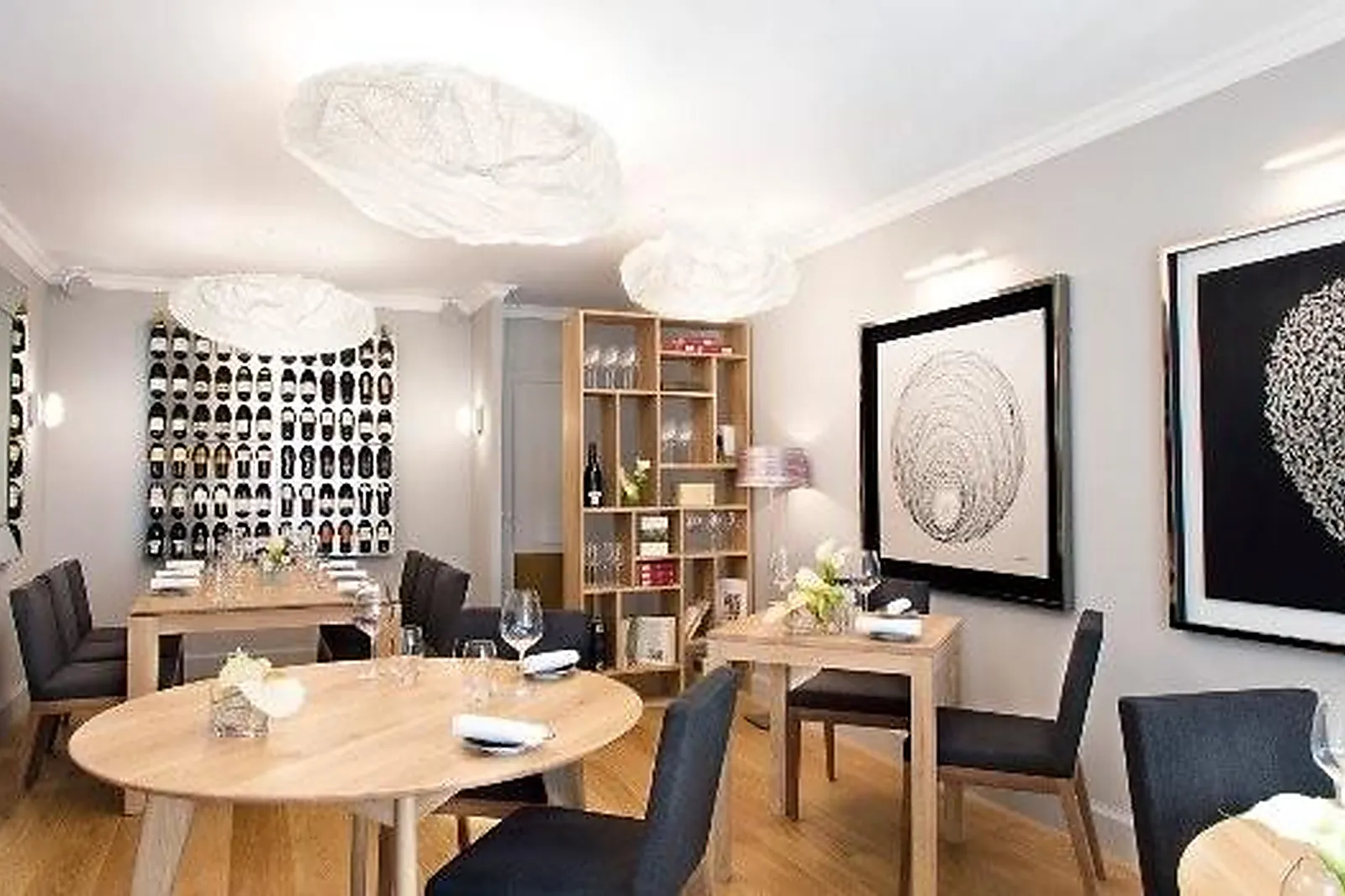 Cafés et Restaurants, RESTAURANTS - LIMOGES (HAUTE-VIENNE) : RESTAURANT LL&RSQUO;APARTÉ