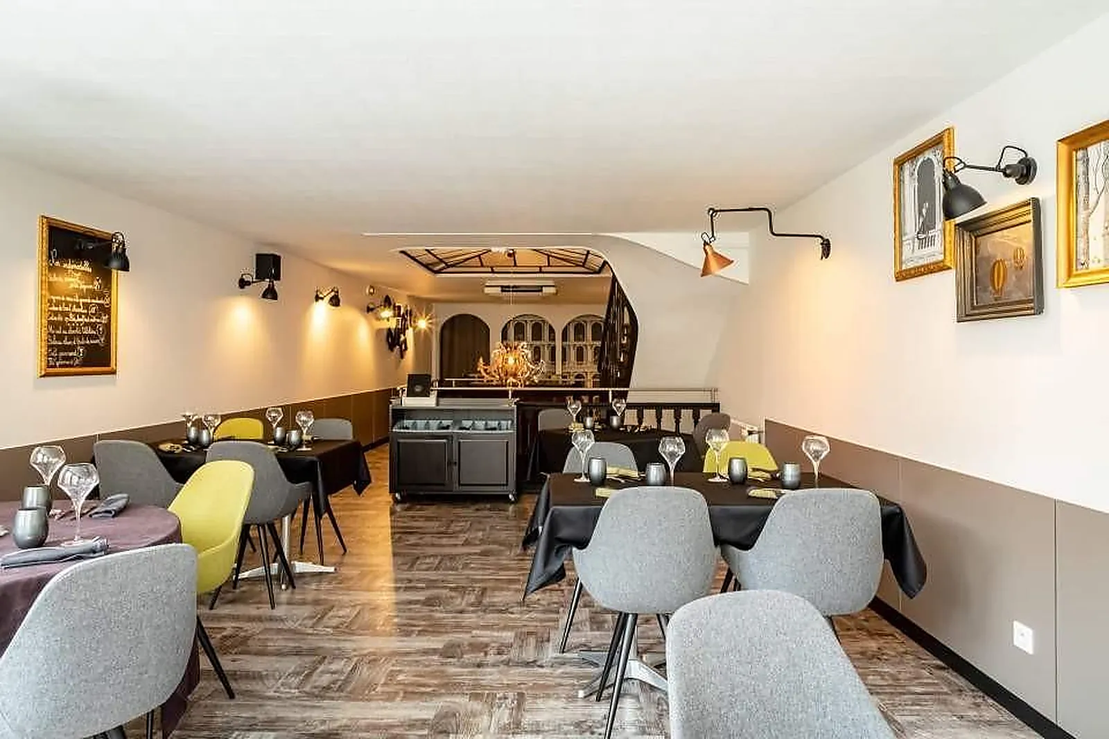 Cafés et Restaurants, RESTAURANTS - LUXEUIL-LES-BAINS (HAUTE-SAÔNE) : L’ANNEXE DU CAFÉ FRANÇAIS