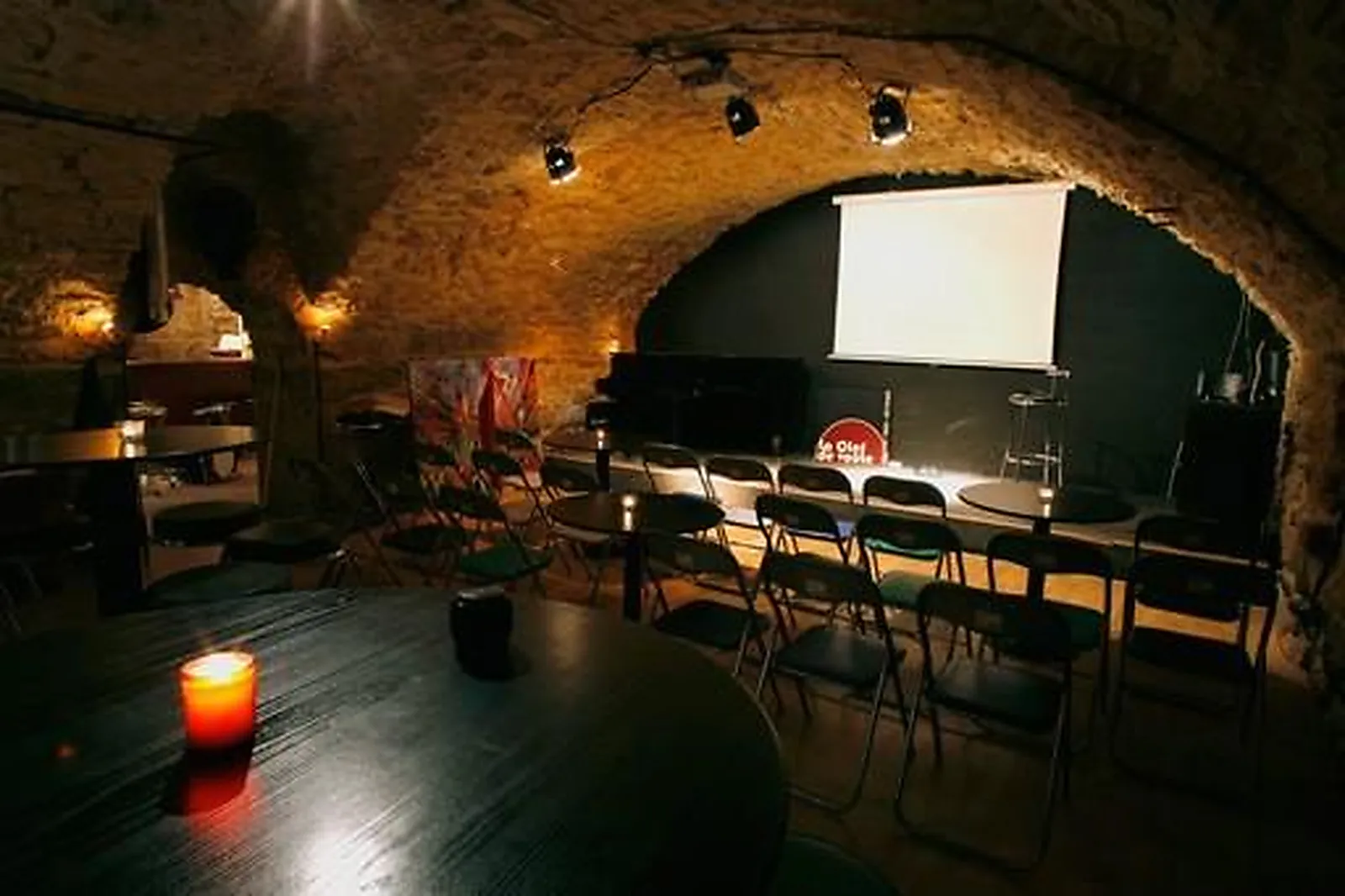 Cafés et Restaurants, RESTAURANTS - LYON (RHÔNE) : LA CLÉ DE VOÛTE