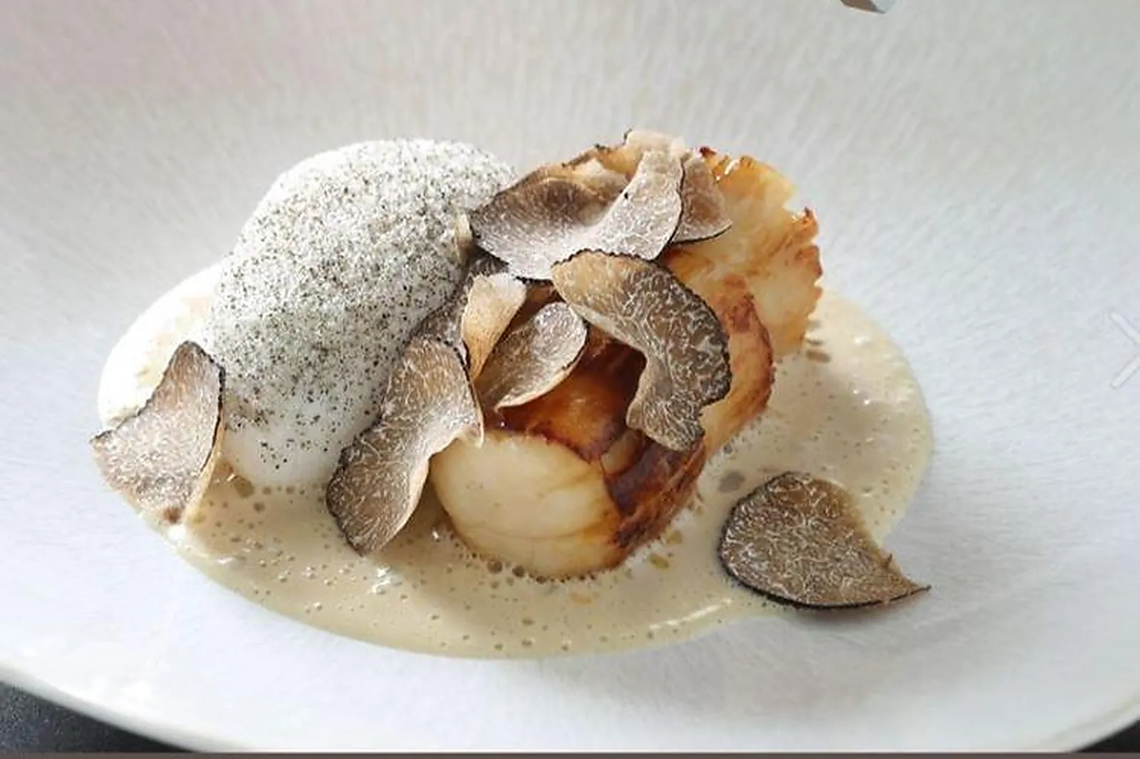 Cafés et Restaurants, RESTAURANTS - LYON (RHÔNE) : LE NEUVIÈME ART