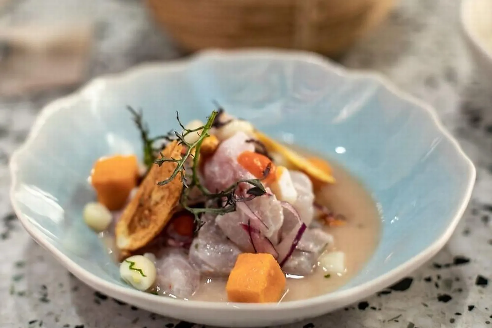 Cafés et Restaurants, RESTAURANTS - LYON (RHÔNE) : RESTAURANT MIRAFLORES