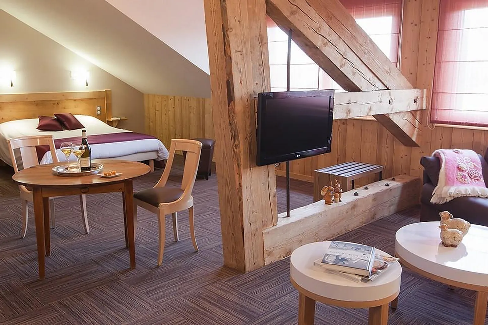 Cafés et Restaurants, RESTAURANTS - MALBUISSON (DOUBS) : LE BON ACCUEIL