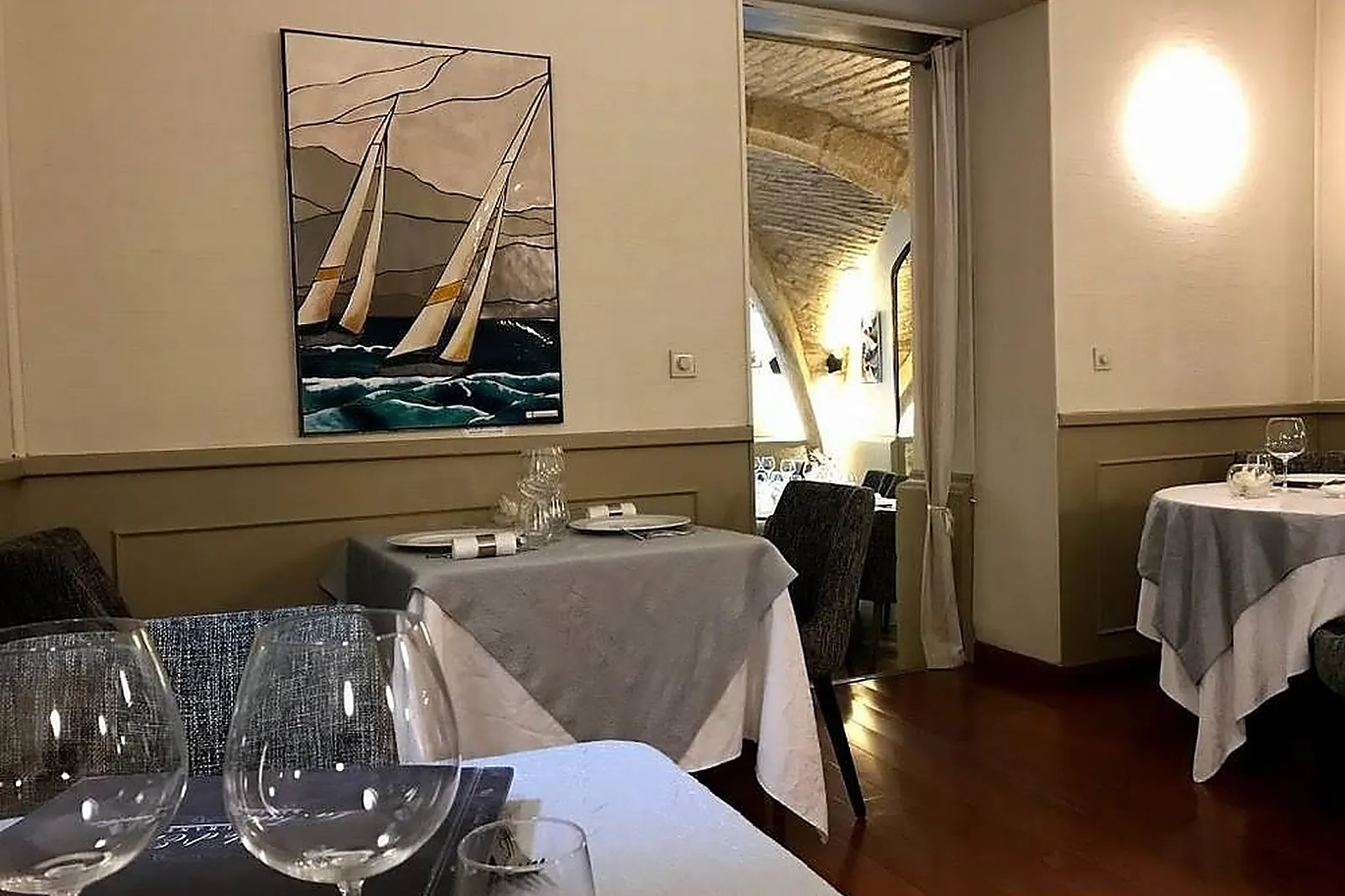 Cafés et Restaurants, RESTAURANTS - MARSEILLAN (HÉRAULT) : LA TABLE DL&RSQUO;EMILIE