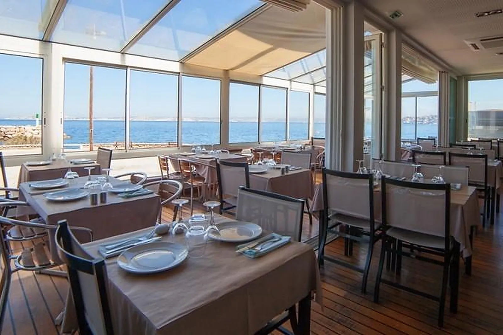 Cafés et Restaurants, RESTAURANTS - MARSEILLE (BOUCHES-DU-RHÔNE) : CHEZ ALDO