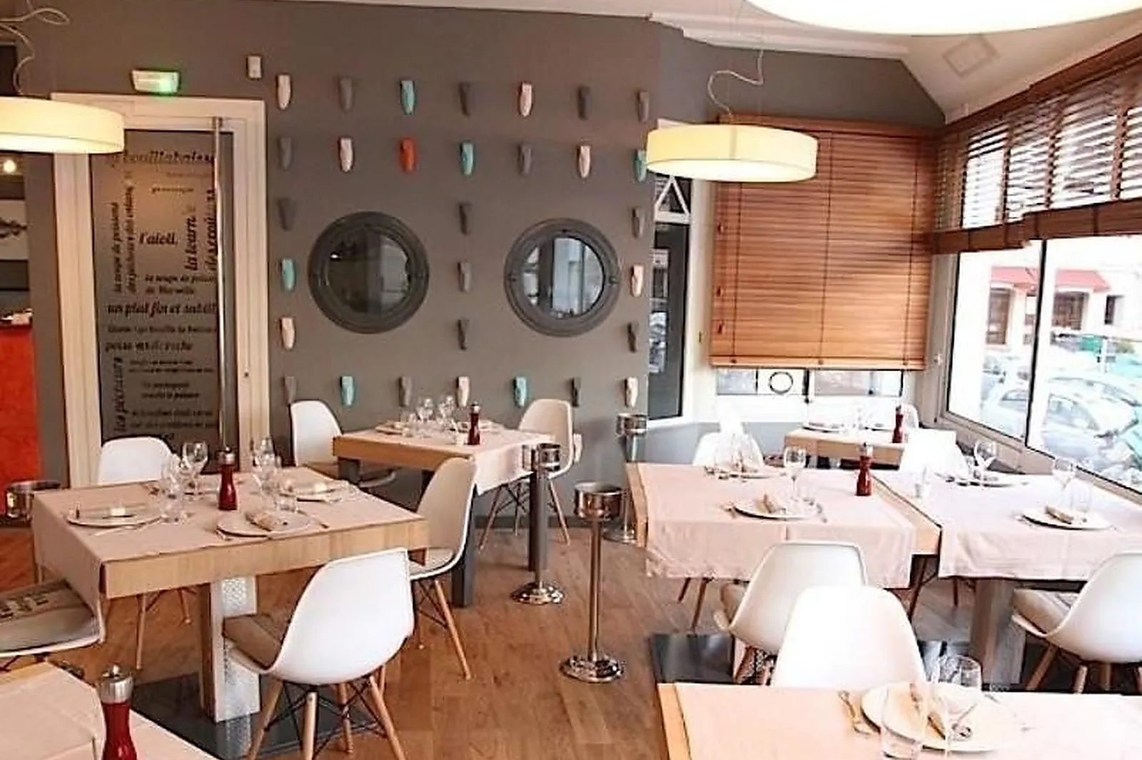 Cafés et Restaurants, RESTAURANTS - MARSEILLE (BOUCHES-DU-RHÔNE) : CHEZ FONFON