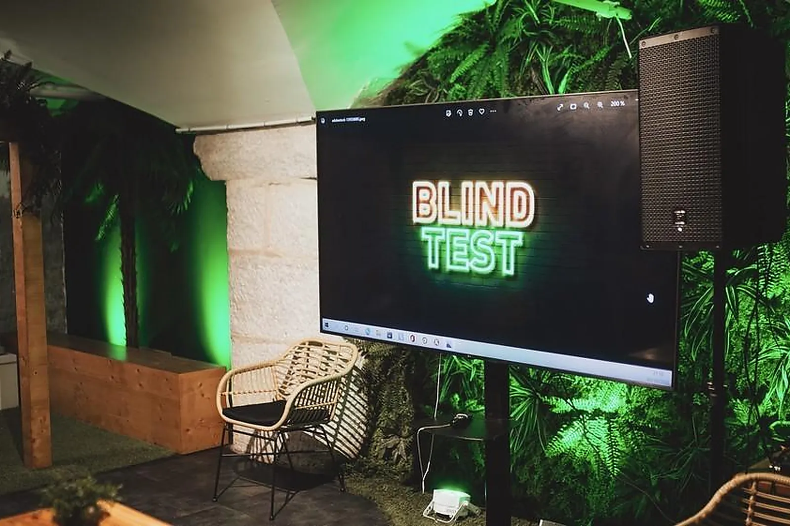 Cafés et Restaurants, RESTAURANTS - MARSEILLE (BOUCHES-DU-RHÔNE) : LA PLACE DES CANAILLES