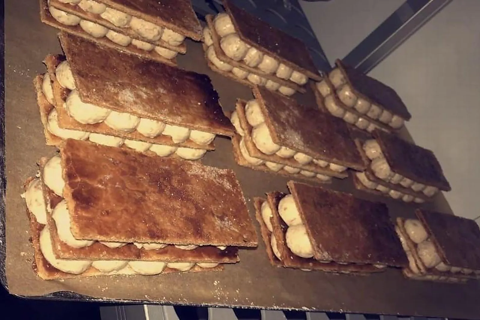 Cafés et Restaurants, RESTAURANTS - MARSEILLE (BOUCHES-DU-RHÔNE) : RESTAURANT DE LA COSMÉTIQUE