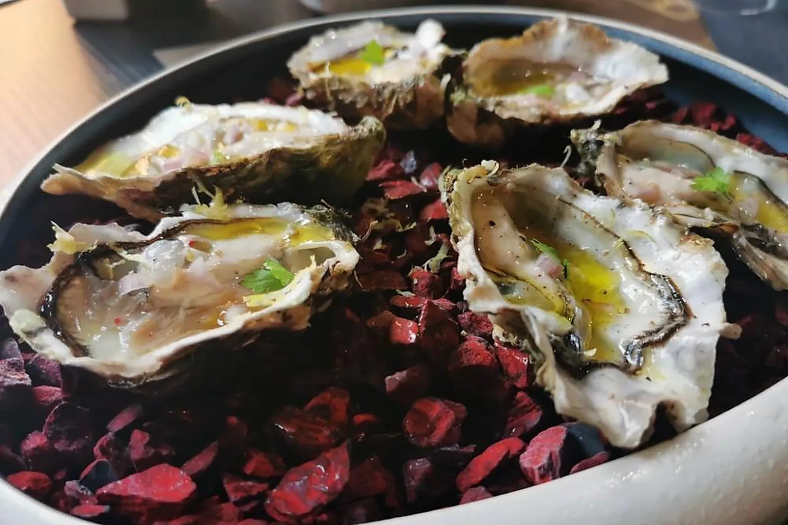 Cafés et Restaurants, RESTAURANTS - MAUGIO (HÉRAULT) : LE CHAT BOTTÉ