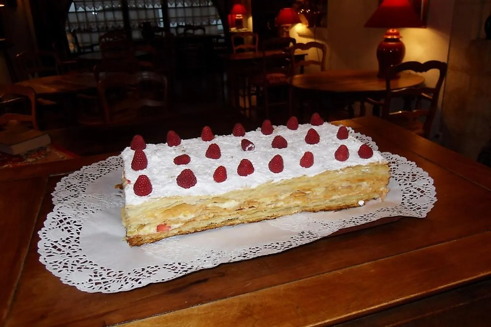 Cafés et Restaurants, RESTAURANTS - MAUSANNE-LES-ALPILLES (BOUCHES-DU-RHÔNE) : OU RAVI PROUVENCAU