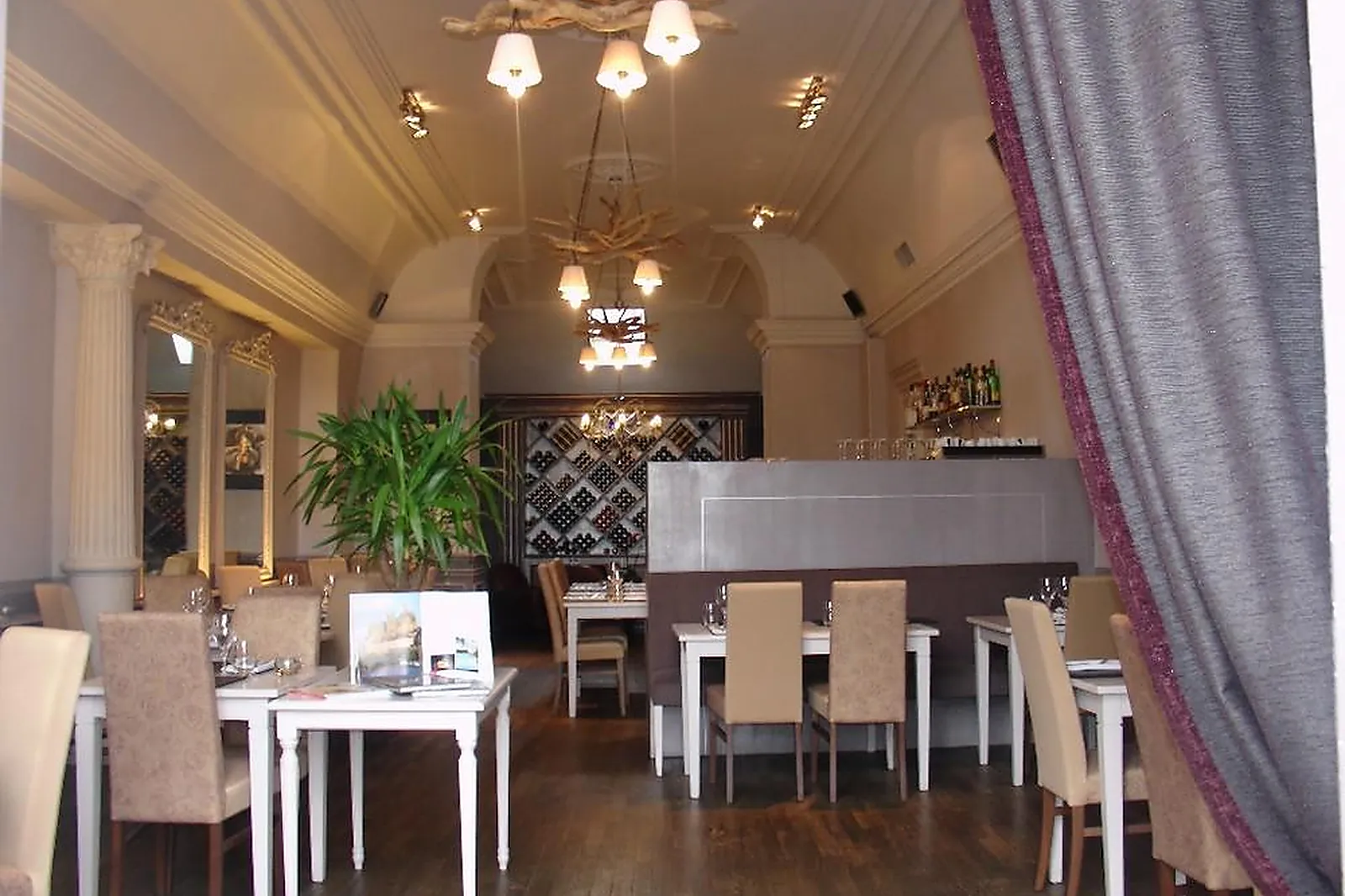 Cafés et Restaurants, RESTAURANTS - METZ (MOSELLE) : EL THEATRIS