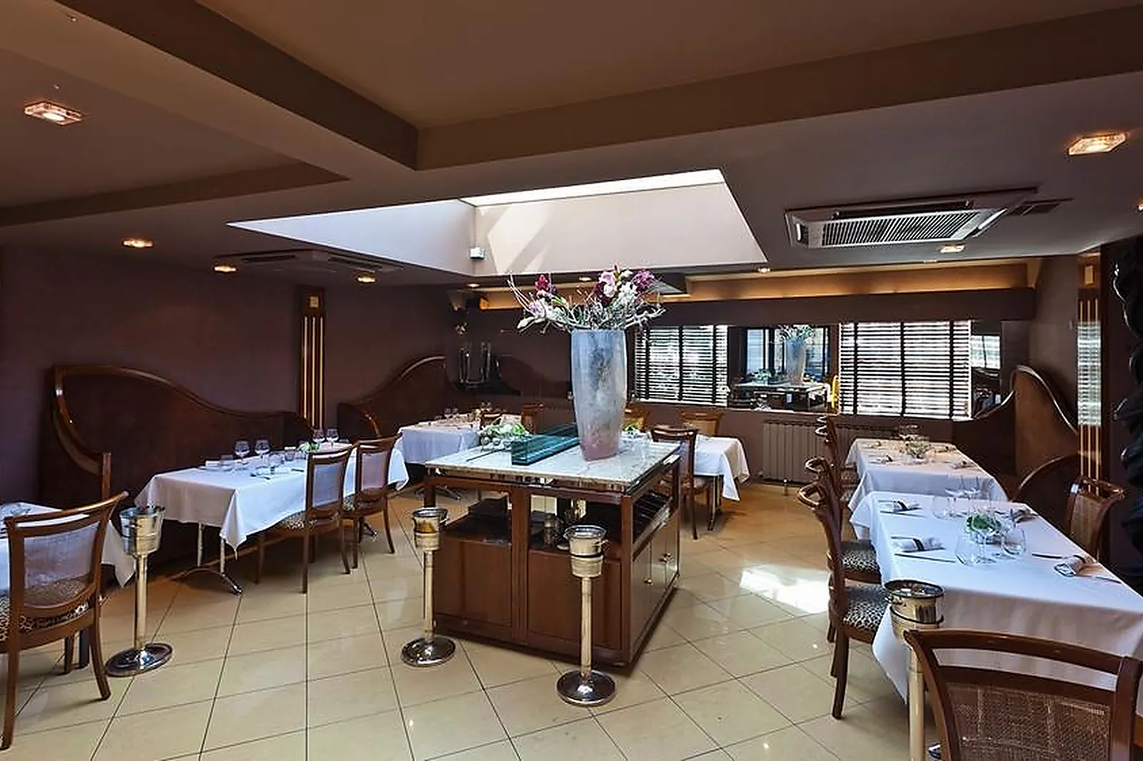 Cafés et Restaurants, RESTAURANTS - METZ (MOSELLE) : LE CHAT NOIR