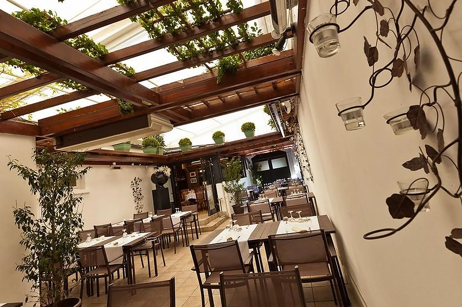 Cafés et Restaurants, RESTAURANTS - METZ (MOSELLE) : LE CHAT NOIR